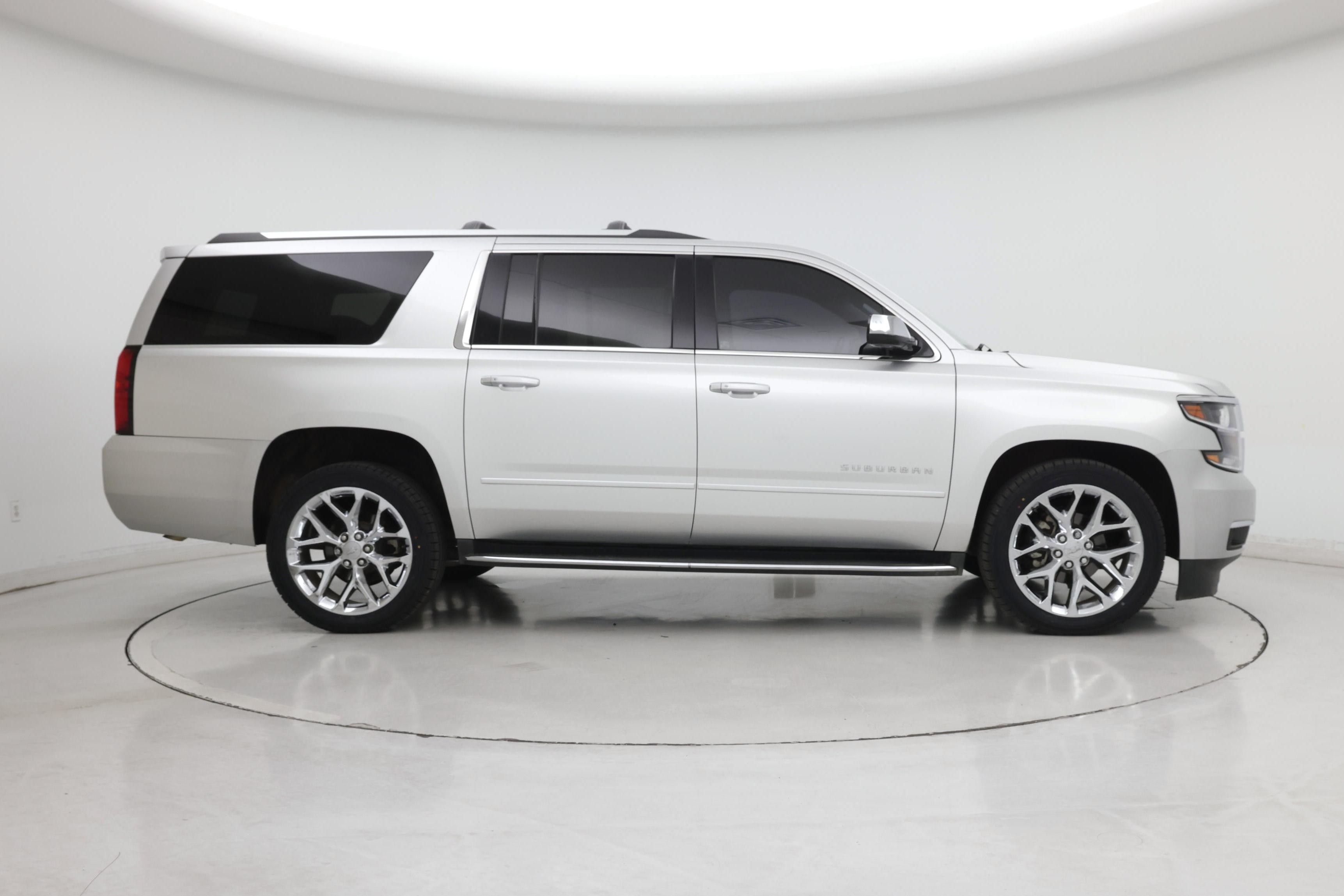 Thumbnail: 2017 Chevrolet Suburban - 7