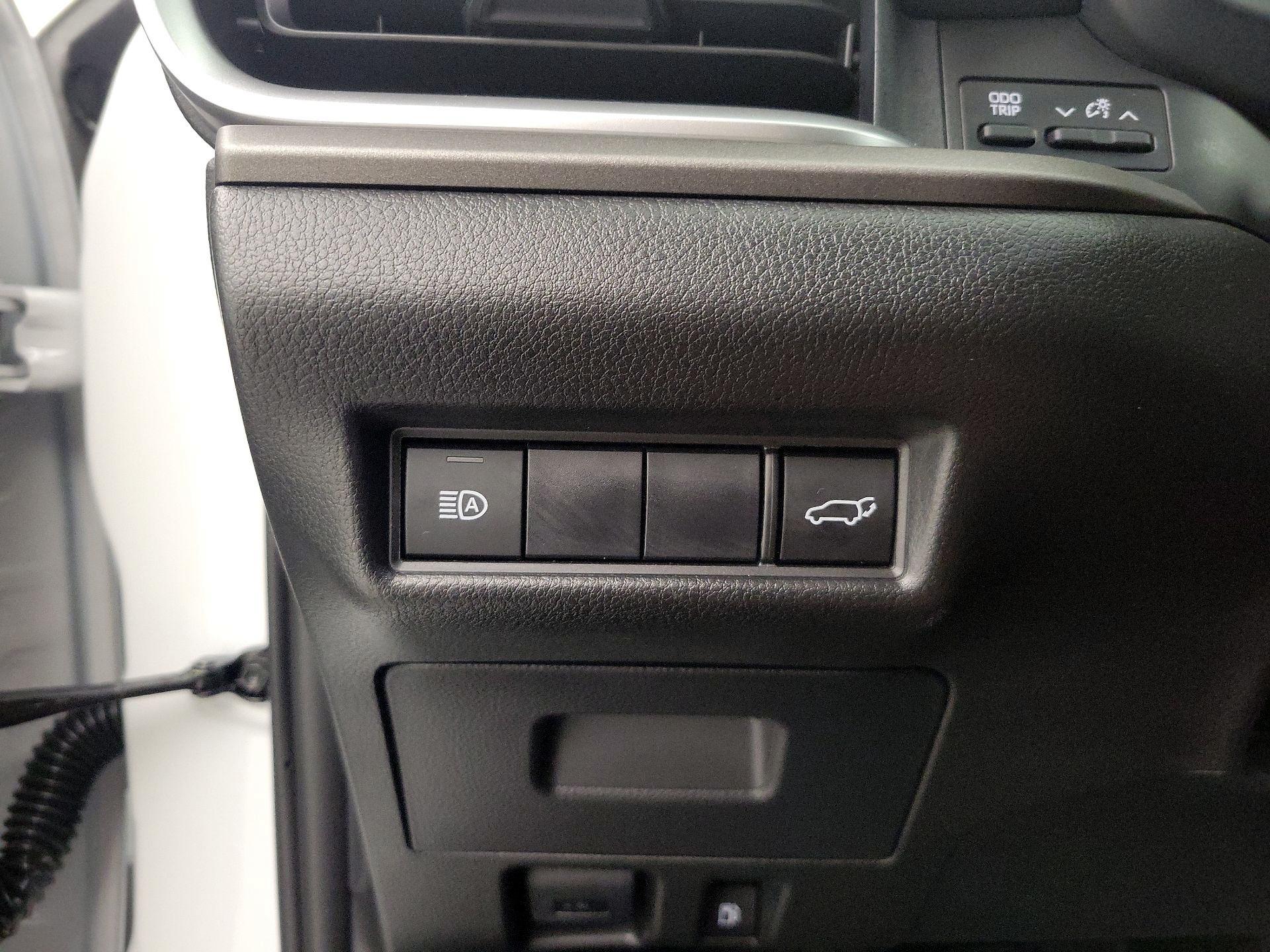 Thumbnail: 2025 Toyota Highlander - 13