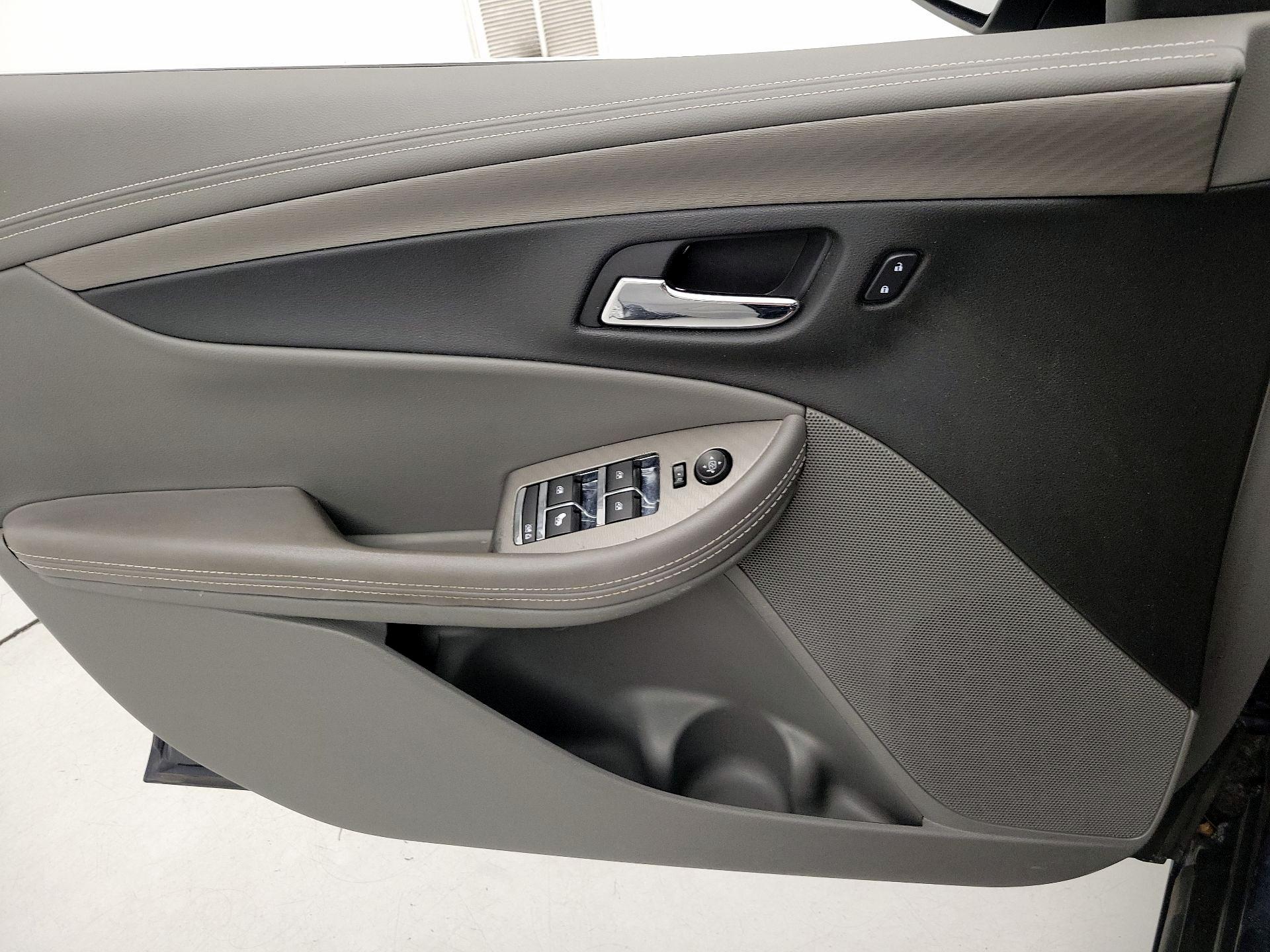 Thumbnail: 2016 Chevrolet Impala - 12