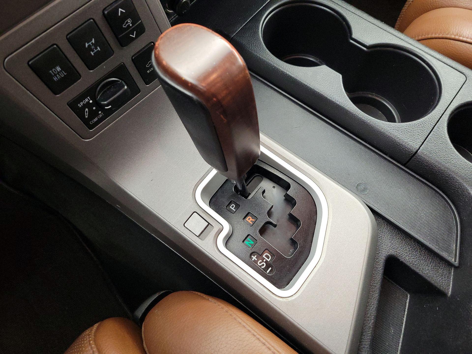 Thumbnail: 2017 Toyota Sequoia - 17