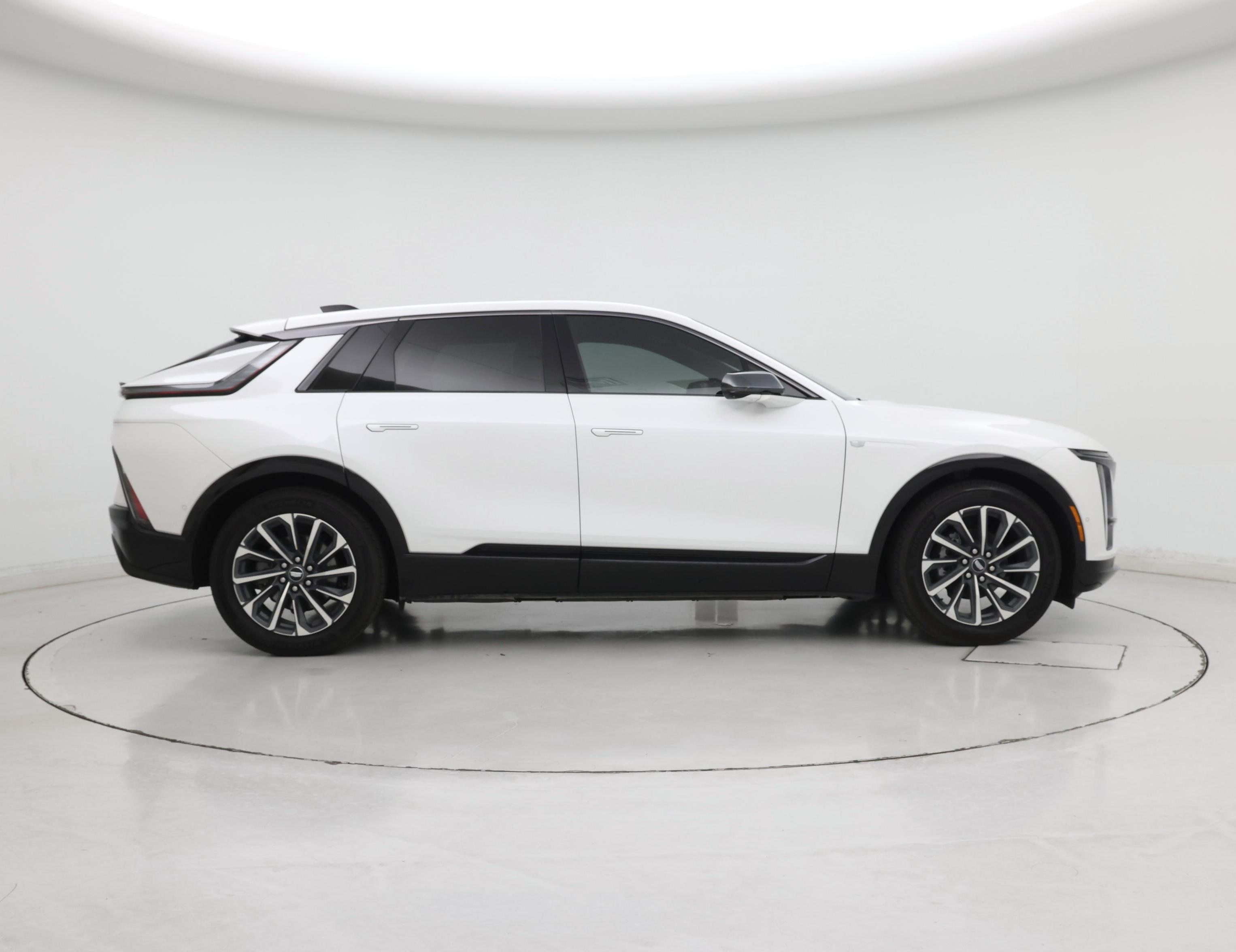 Thumbnail: 2017 Toyota Sequoia - 7