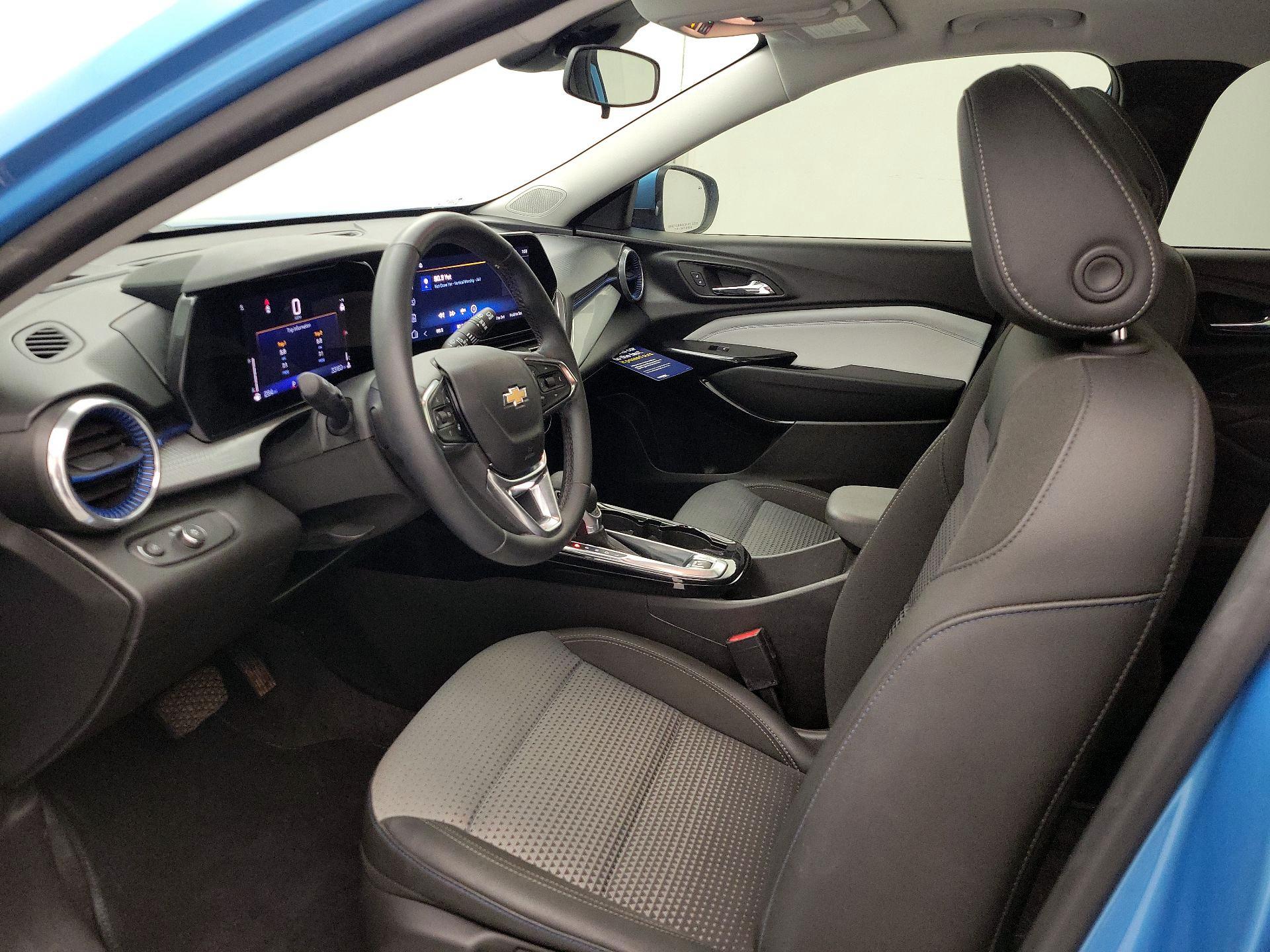 Thumbnail: 2025 Chevrolet Trax - 11