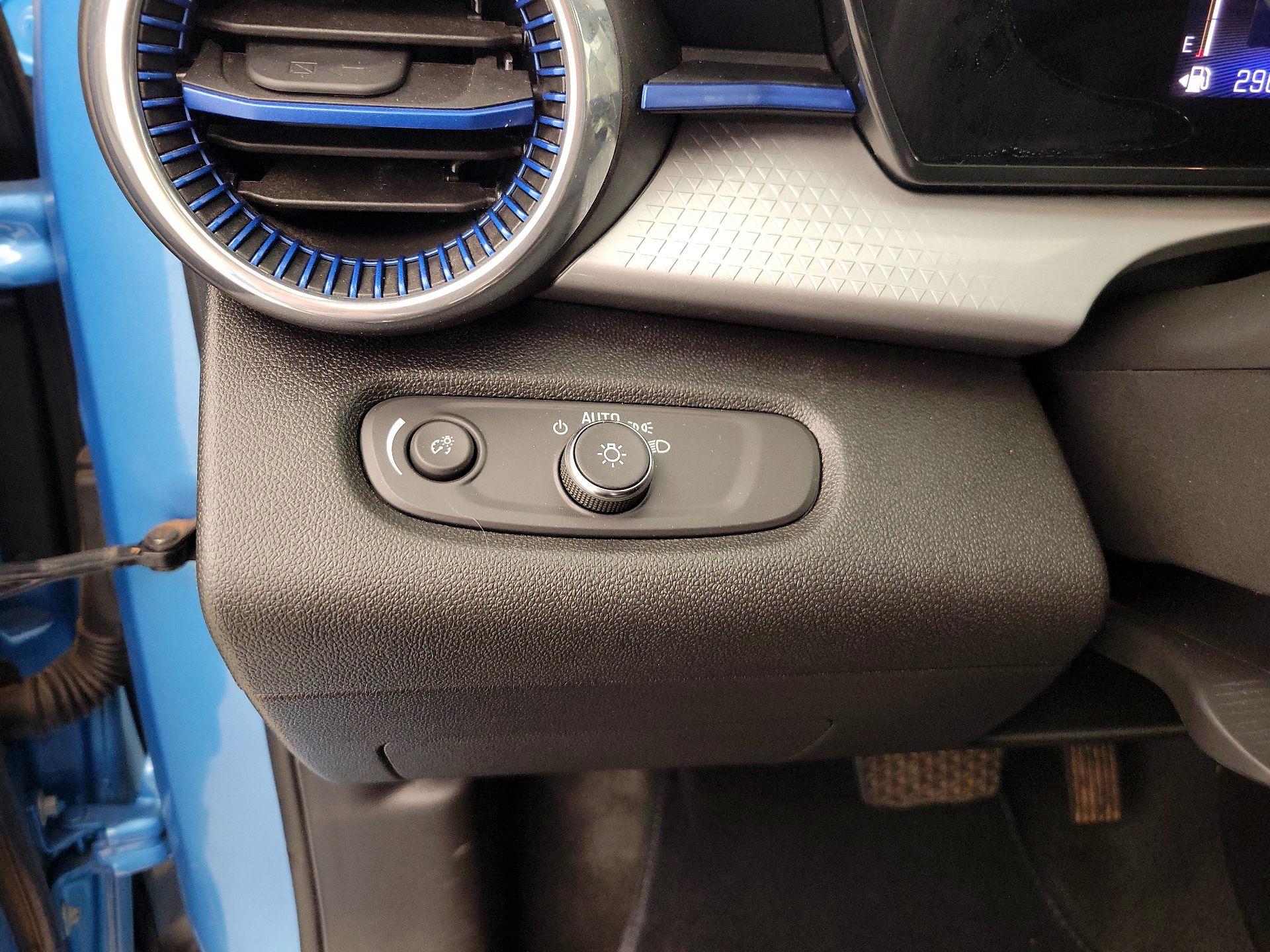 Thumbnail: 2025 Chevrolet Trax - 13