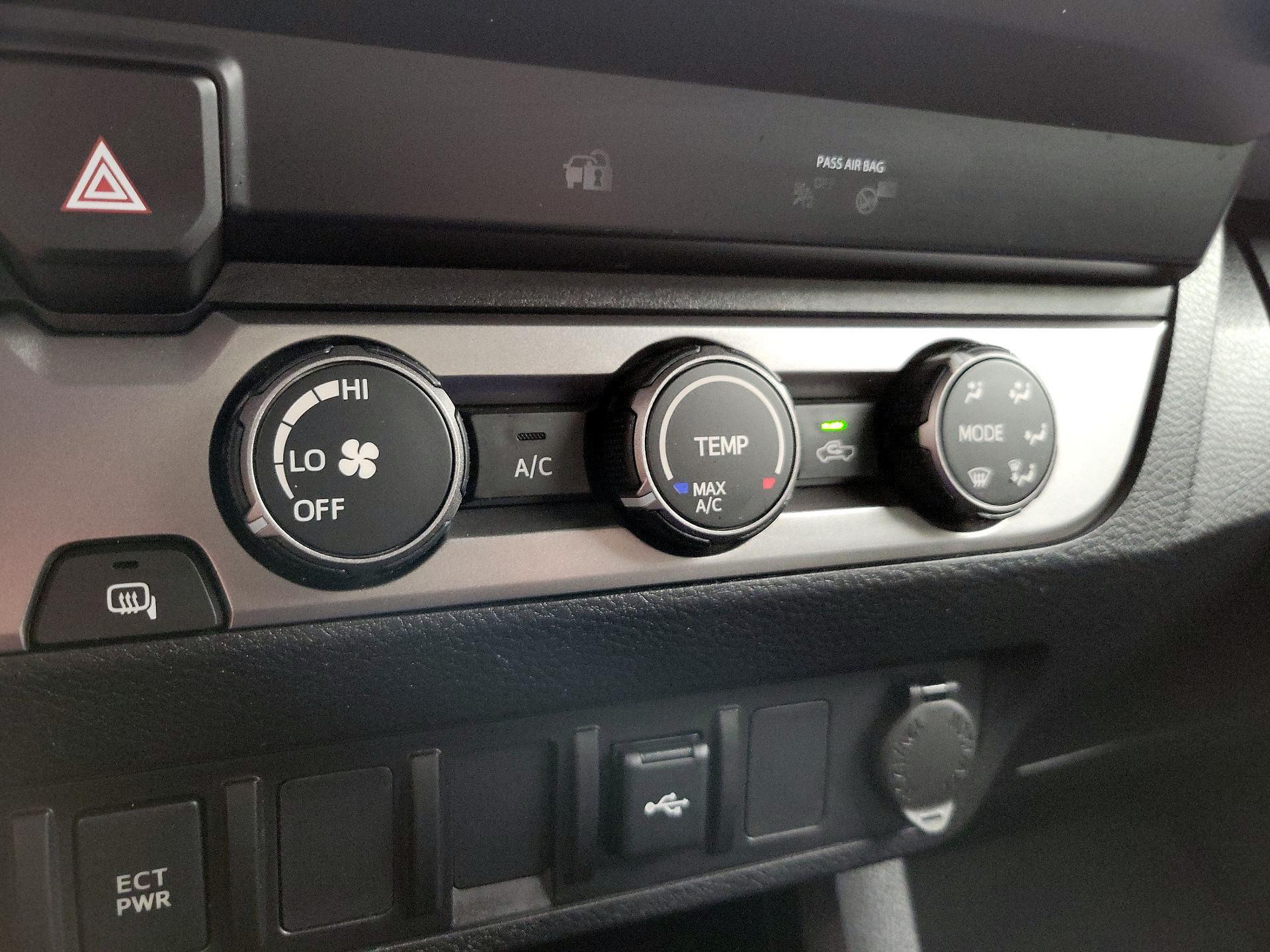 Thumbnail: 2022 Toyota Tacoma - 16