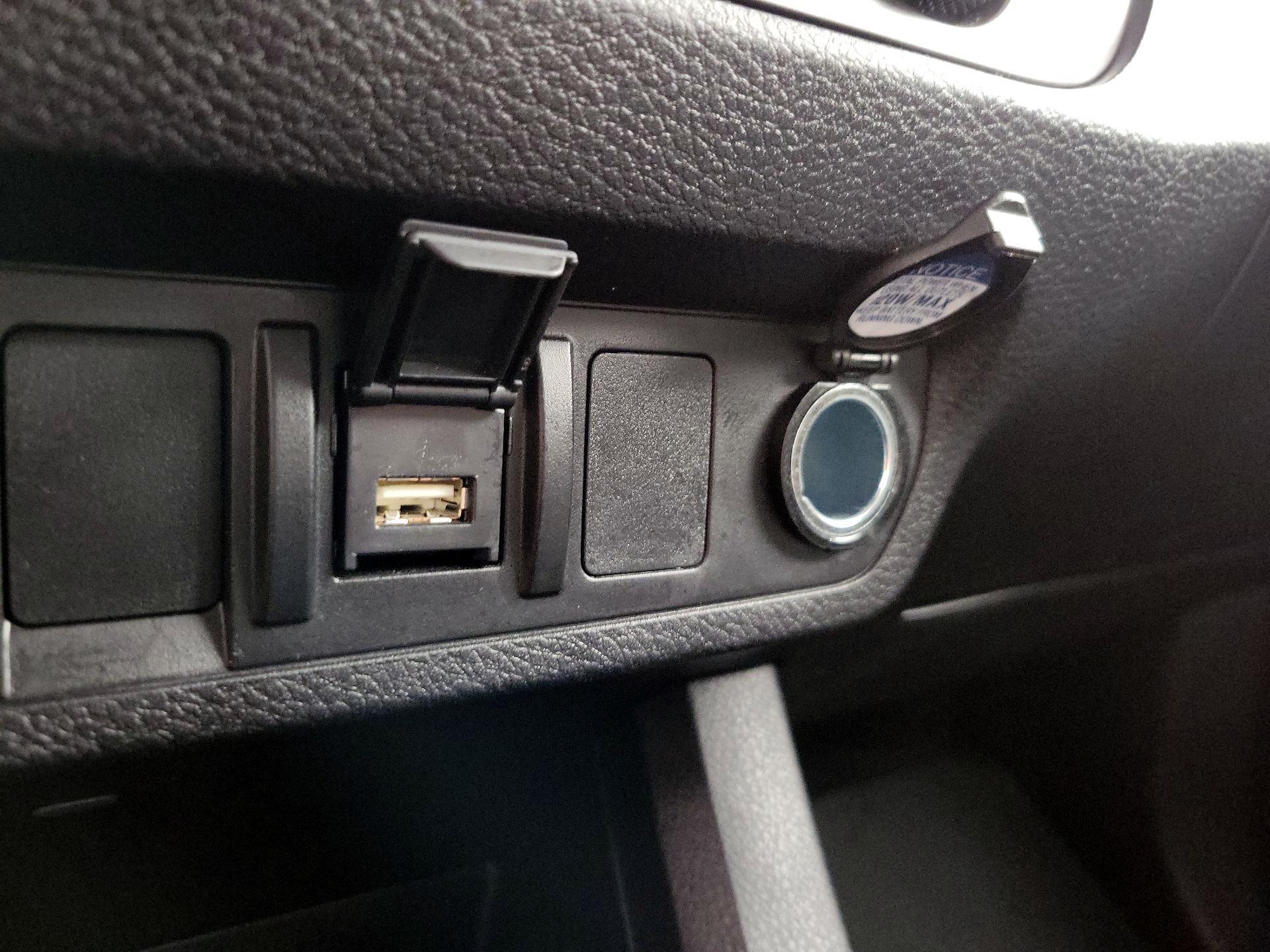 Thumbnail: 2022 Toyota Tacoma - 18