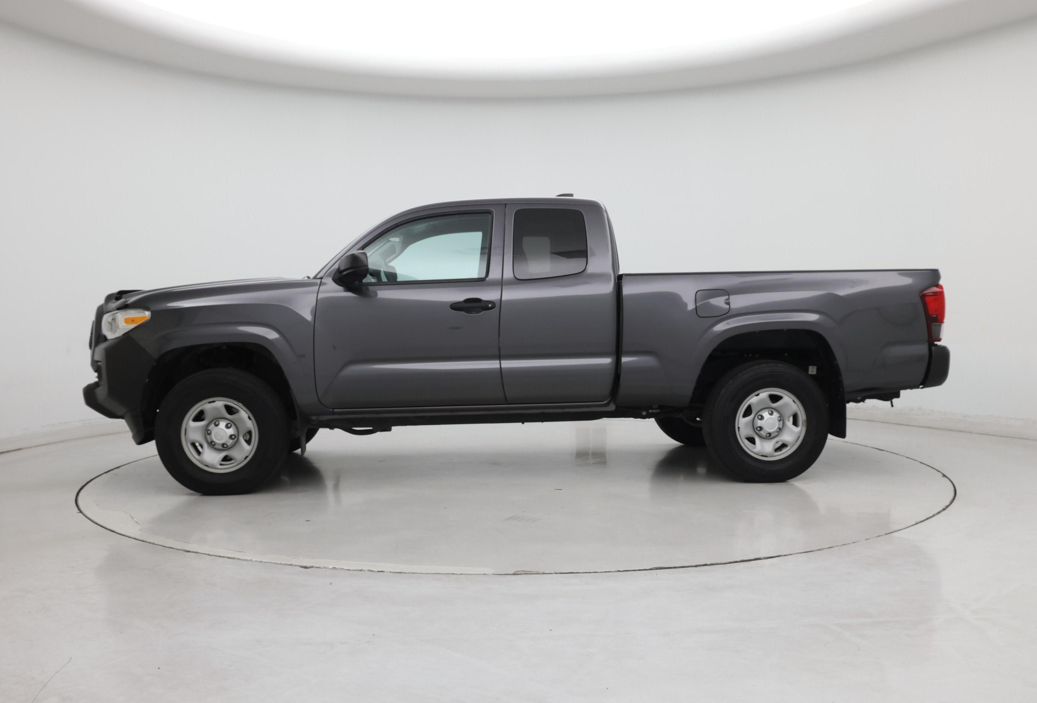 Thumbnail: 2022 Toyota Tacoma - 3