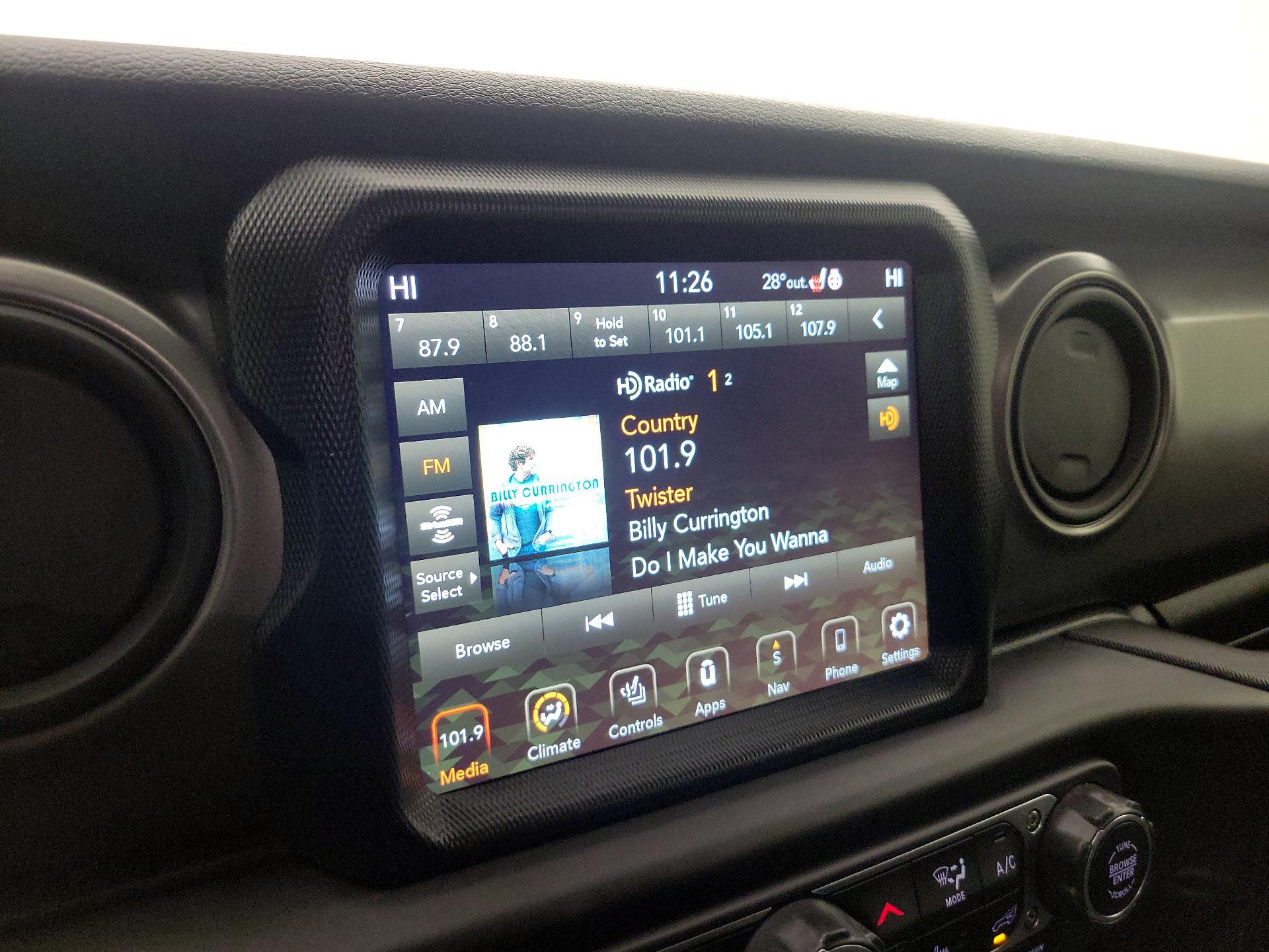 Thumbnail: 2021 Jeep Gladiator - 16