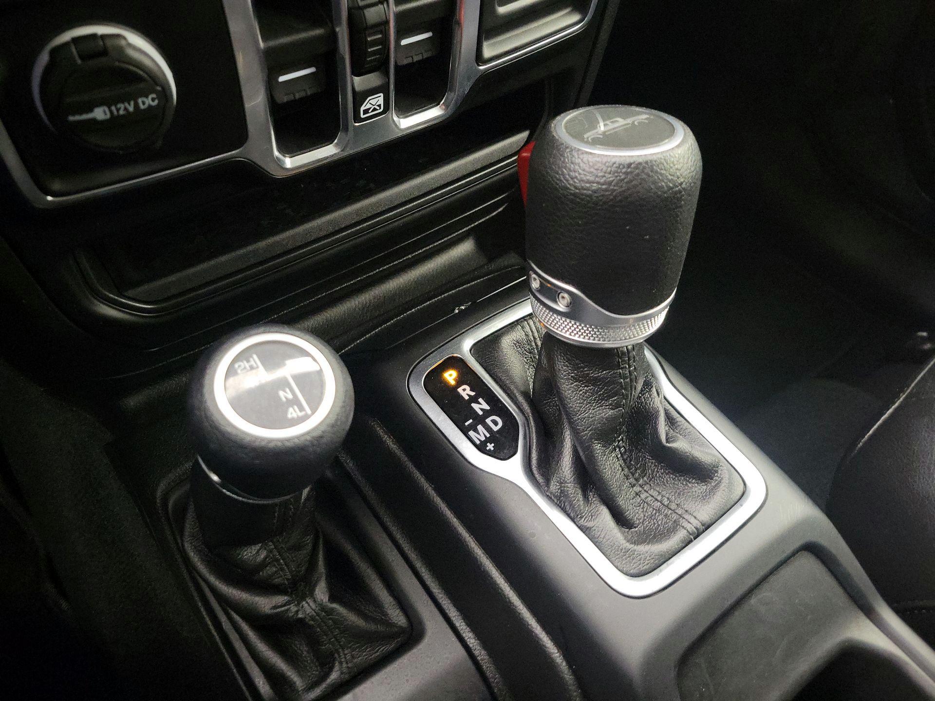 Thumbnail: 2021 Jeep Gladiator - 18