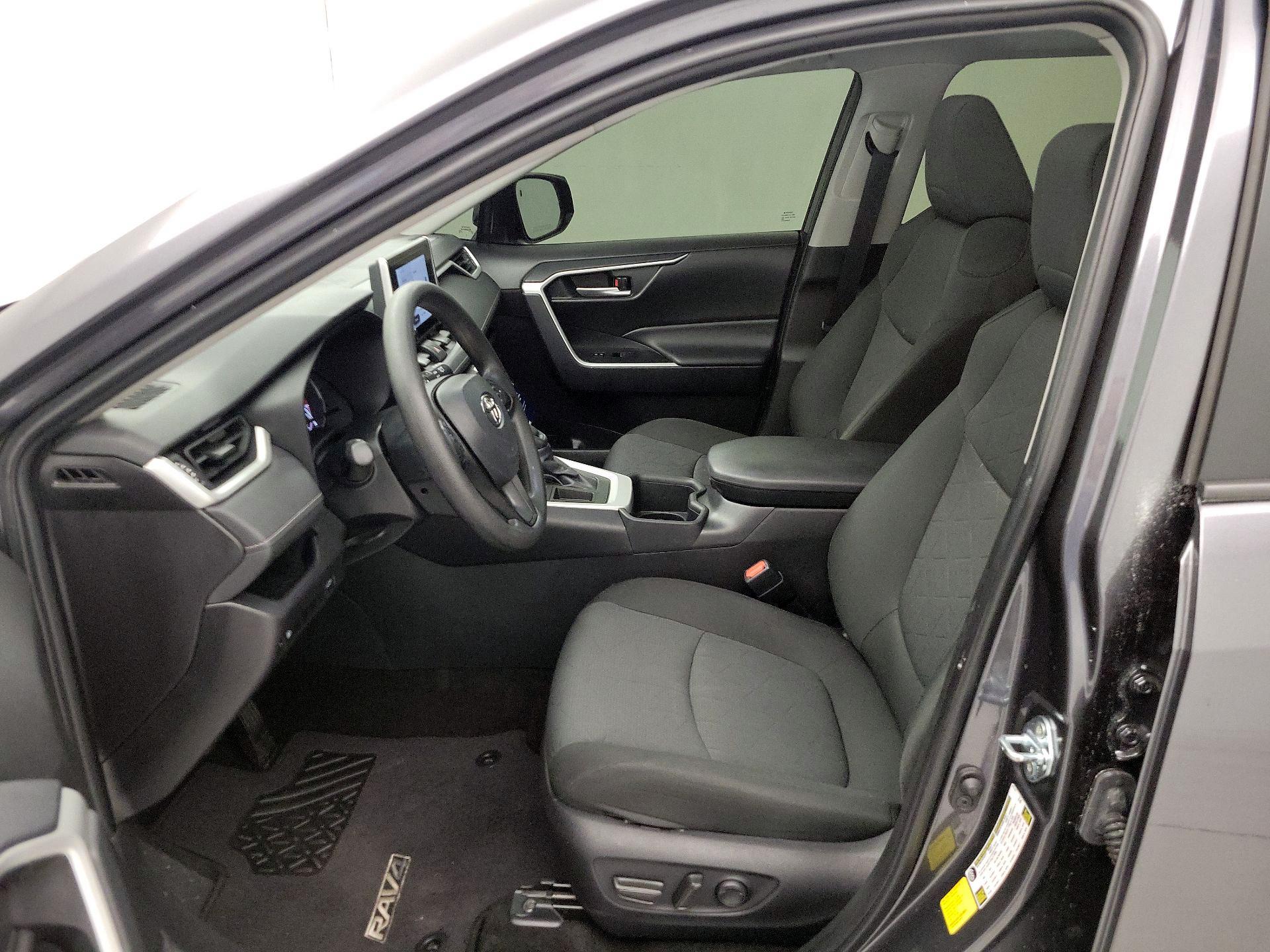 Thumbnail: 2025 Toyota RAV4 - 11