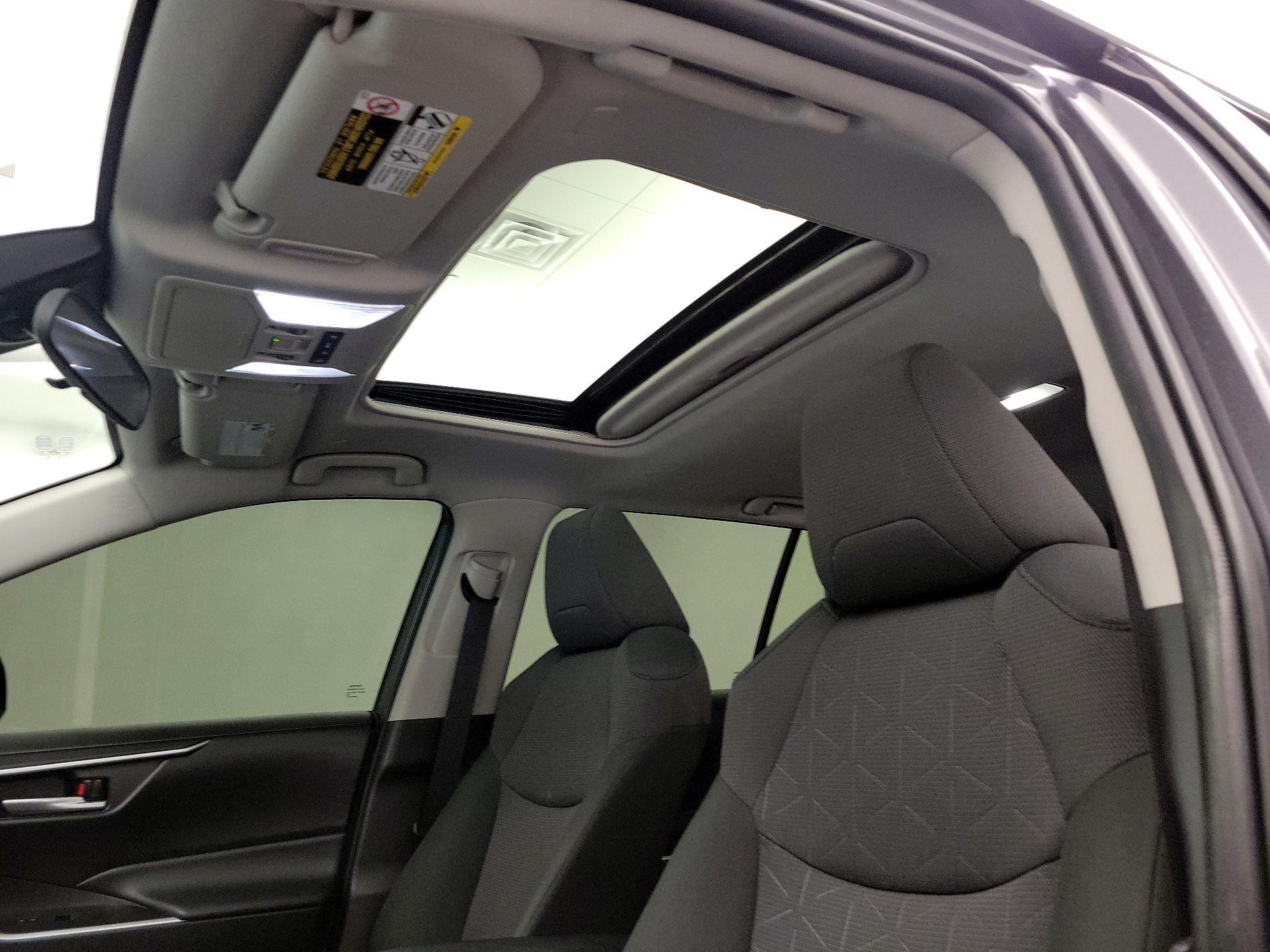 Thumbnail: 2025 Toyota RAV4 - 19