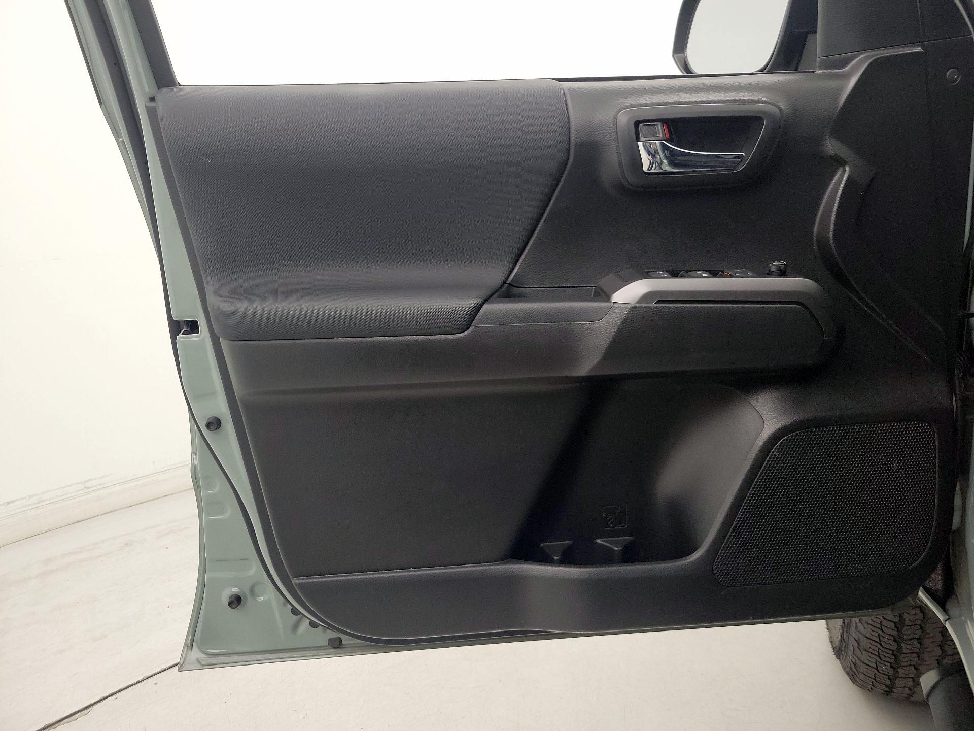 Thumbnail: 2023 Toyota Tacoma - 12