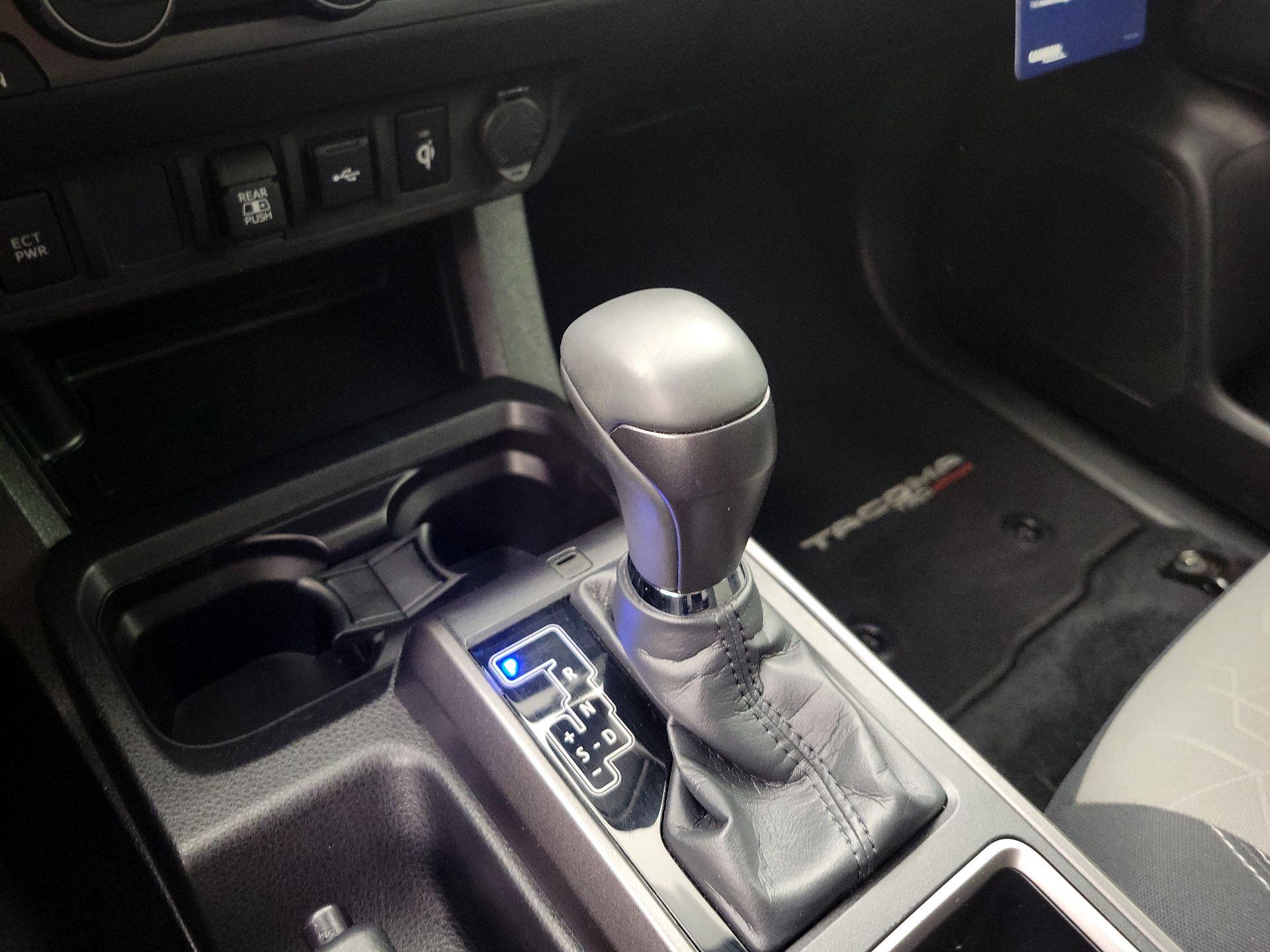 Thumbnail: 2023 Toyota Tacoma - 17