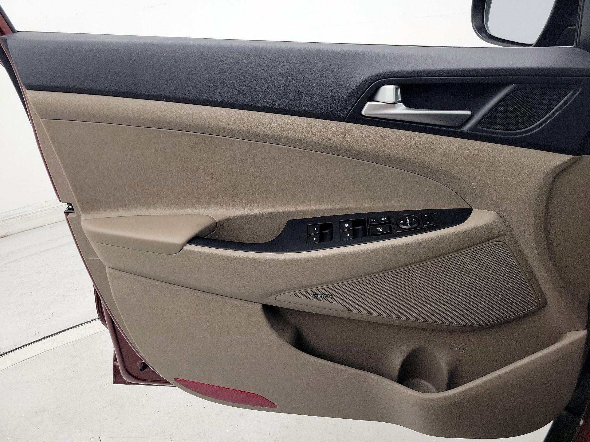 Thumbnail: 2020 Hyundai Tucson - 12