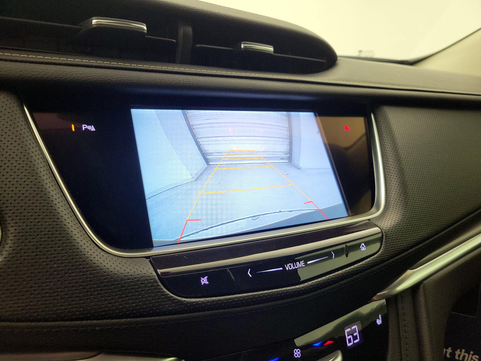 Thumbnail: 2017 Cadillac XT5 - 15