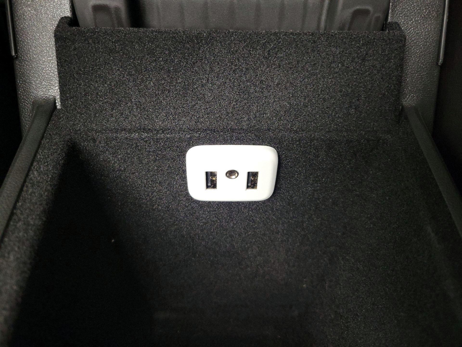 Thumbnail: 2017 Cadillac XT5 - 19