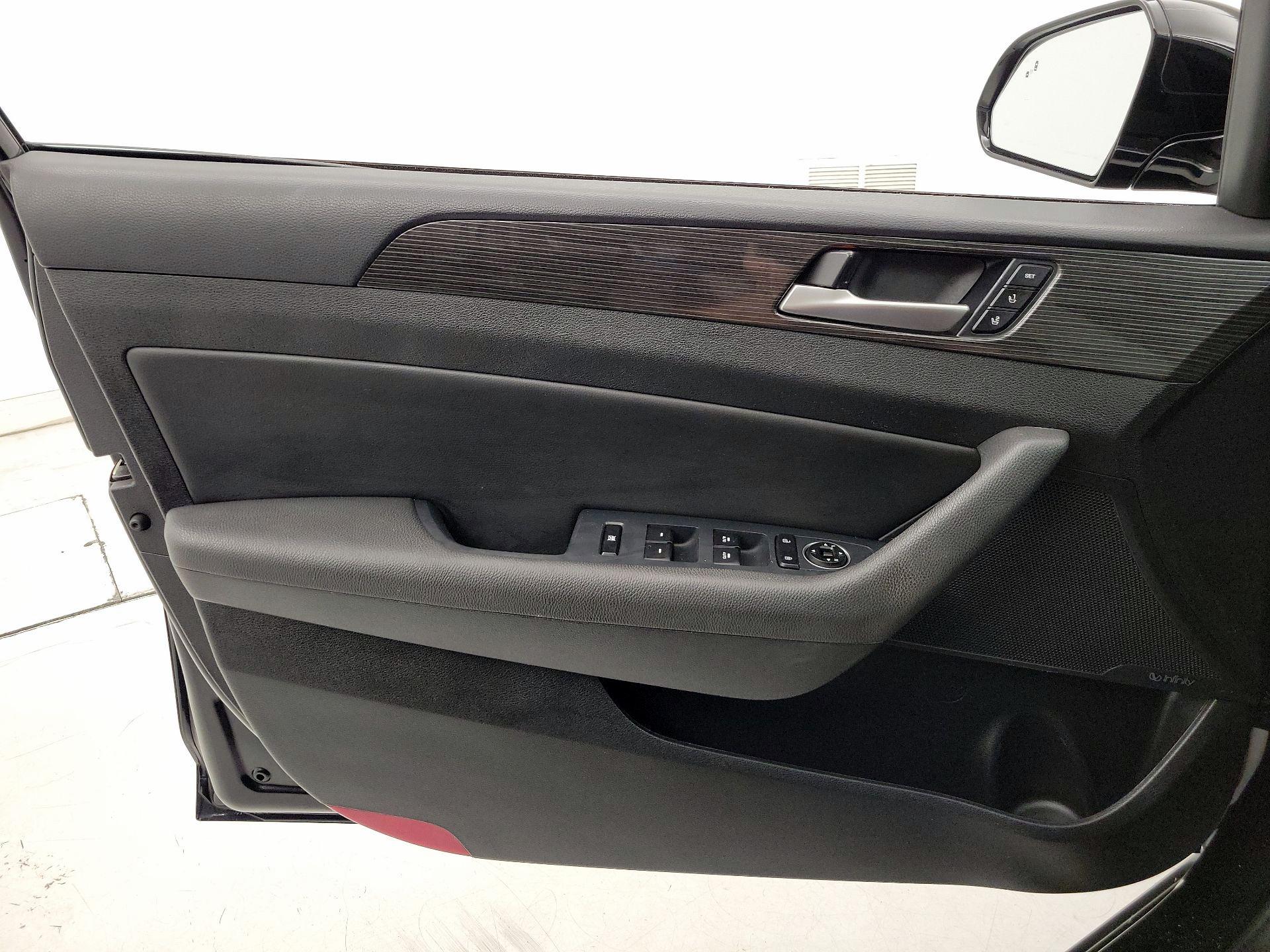 Thumbnail: 2018 Hyundai Sonata - 12