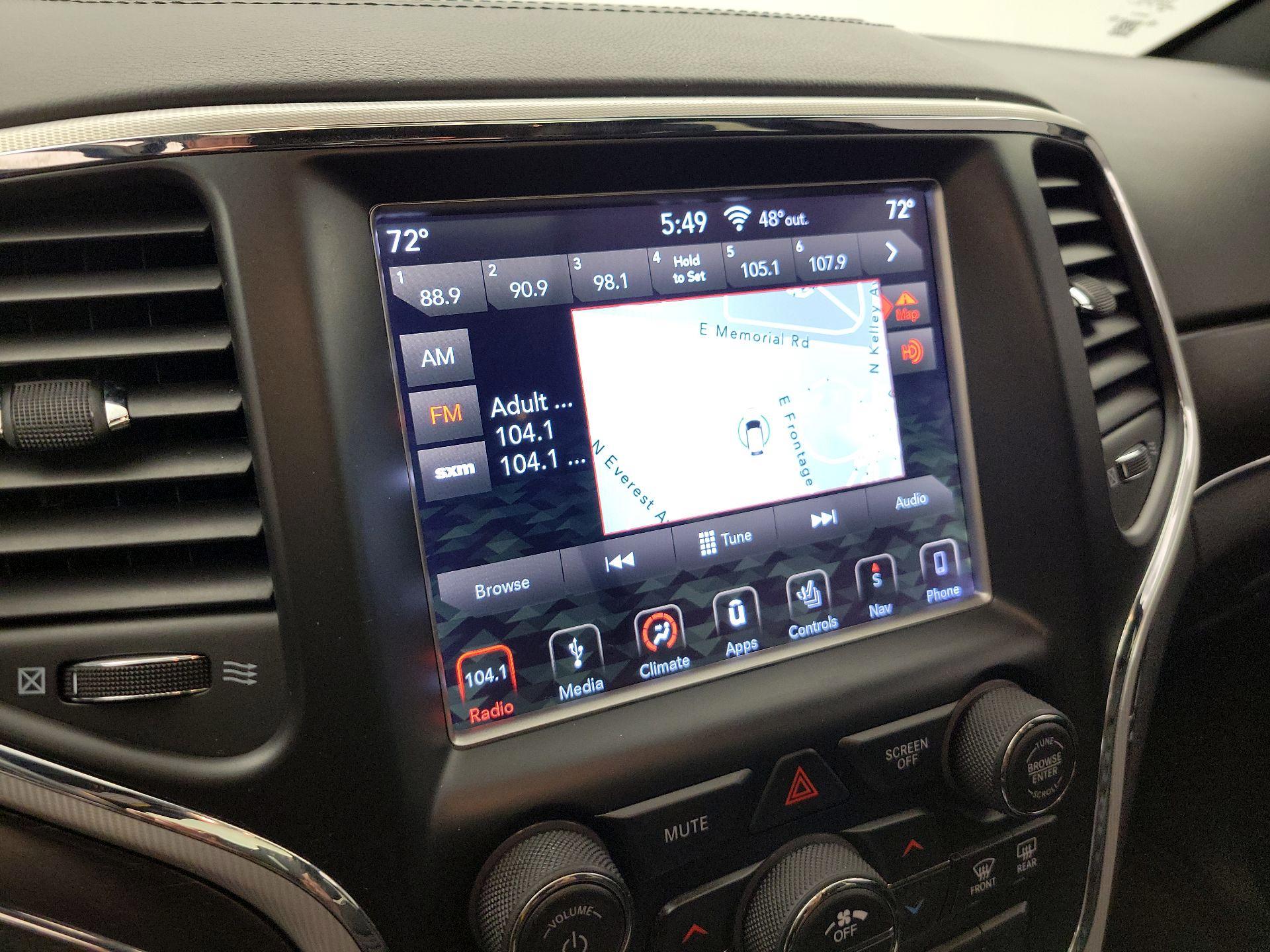 Thumbnail: 2018 Jeep Grand Cherokee - 16