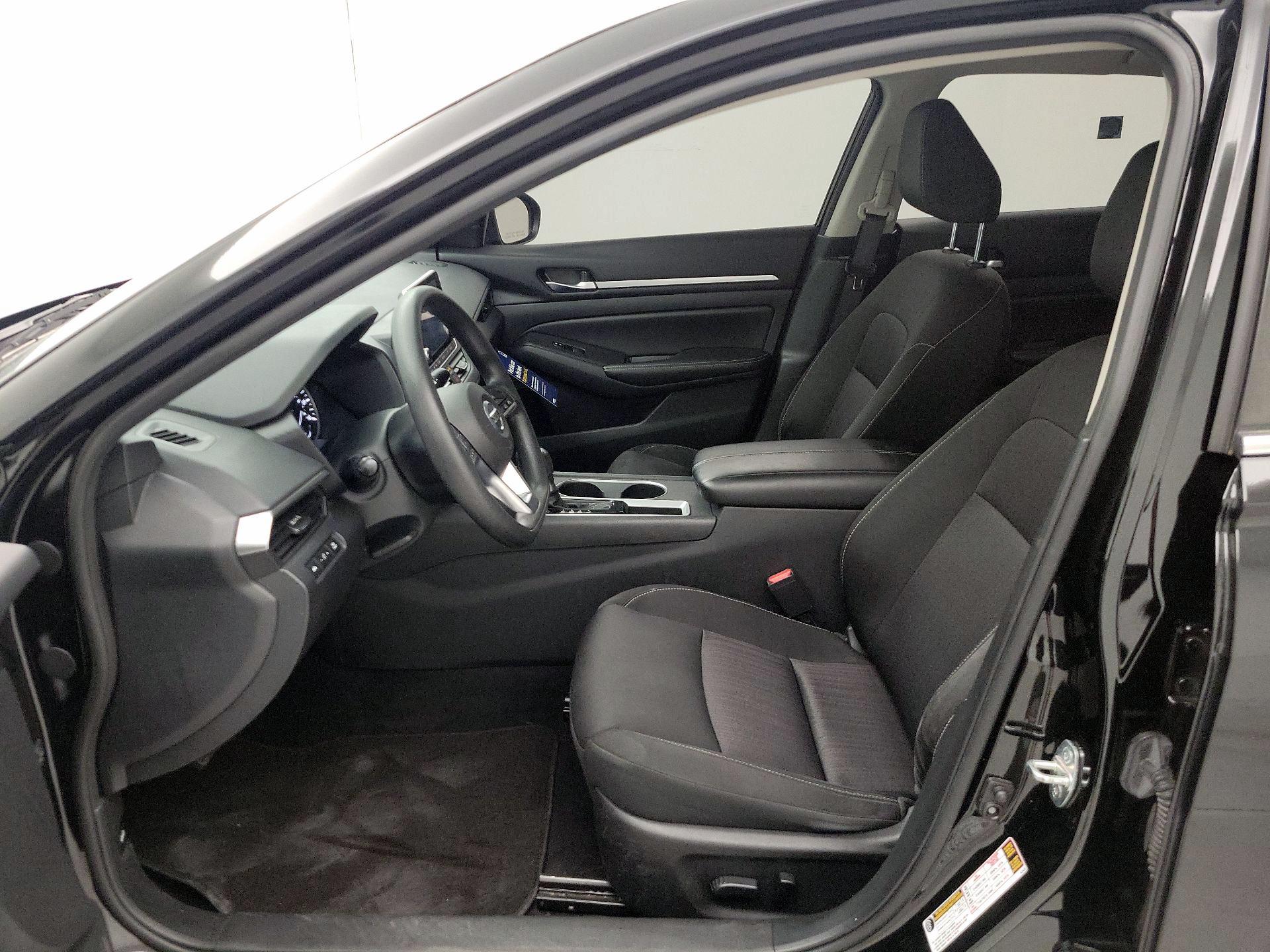 Thumbnail: 2022 Nissan Altima - 11