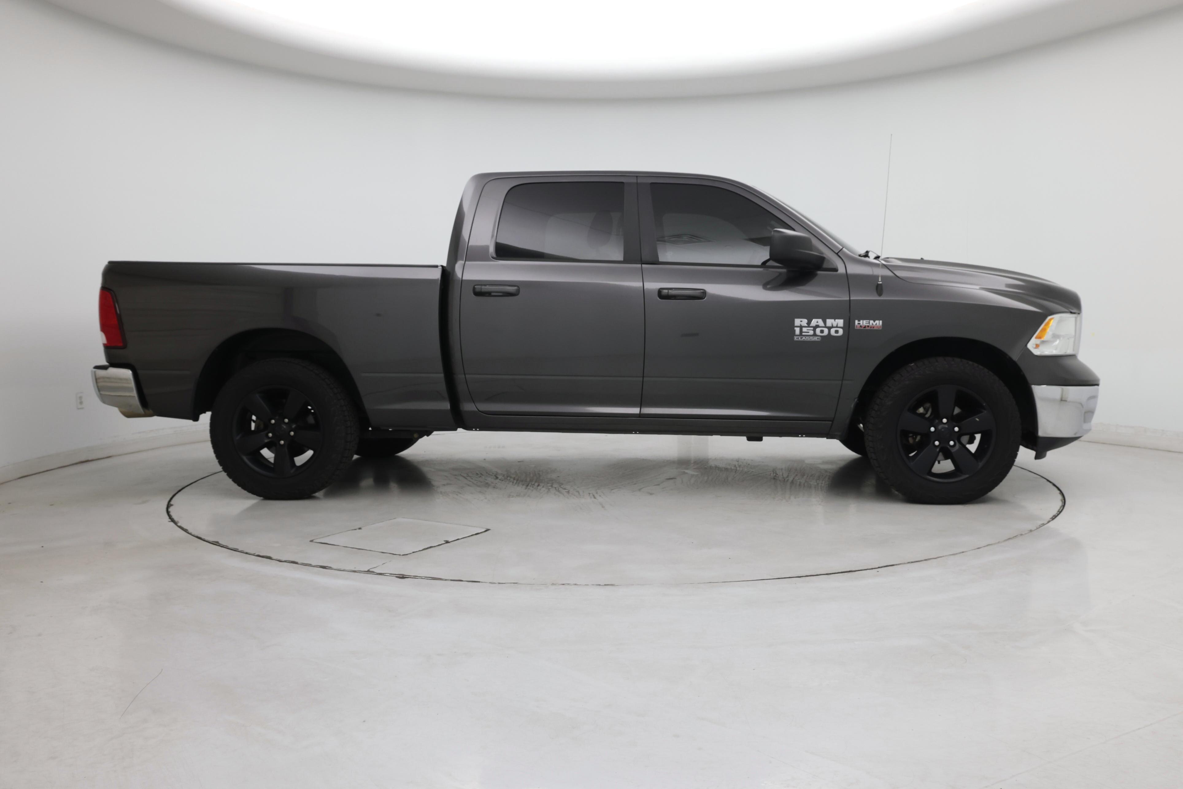 Thumbnail: 2020 RAM 1500 Classic - 7