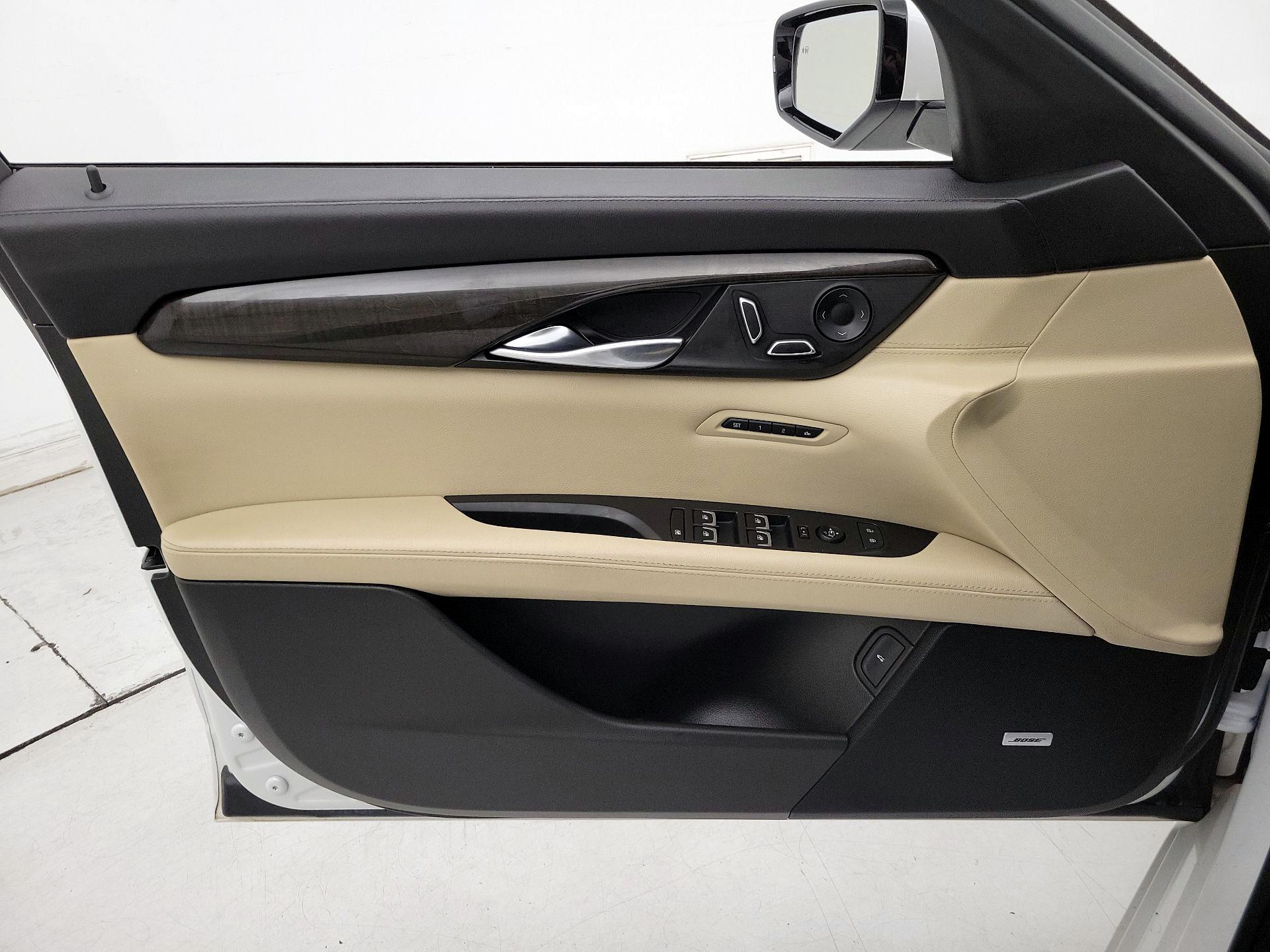 Thumbnail: 2019 Cadillac CT6 - 12