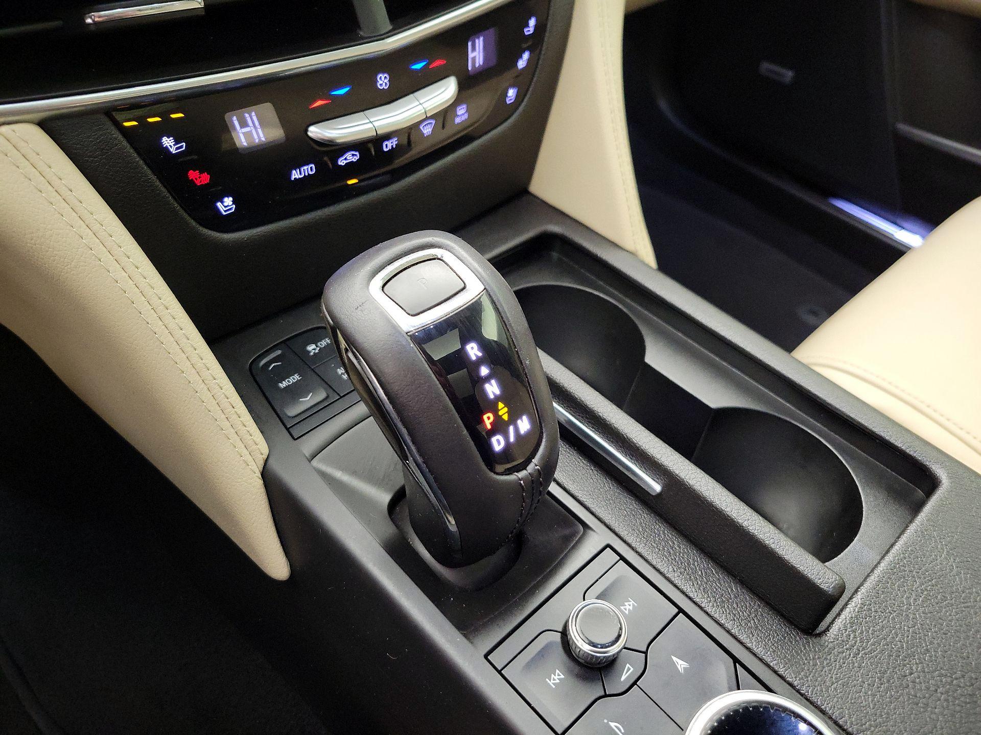 Thumbnail: 2019 Cadillac CT6 - 18