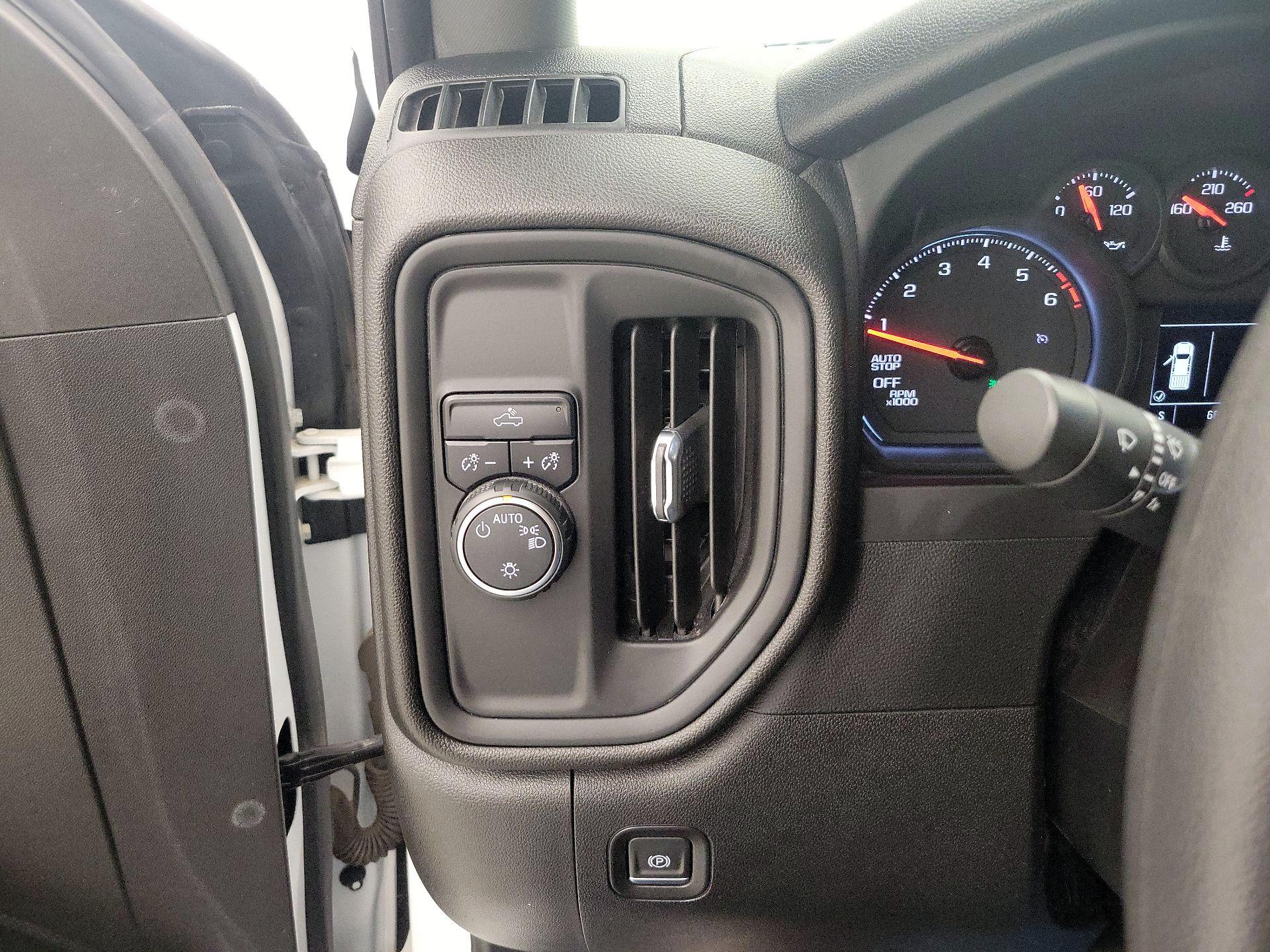 Thumbnail: 2021 Chevrolet Silverado 1500 - 13