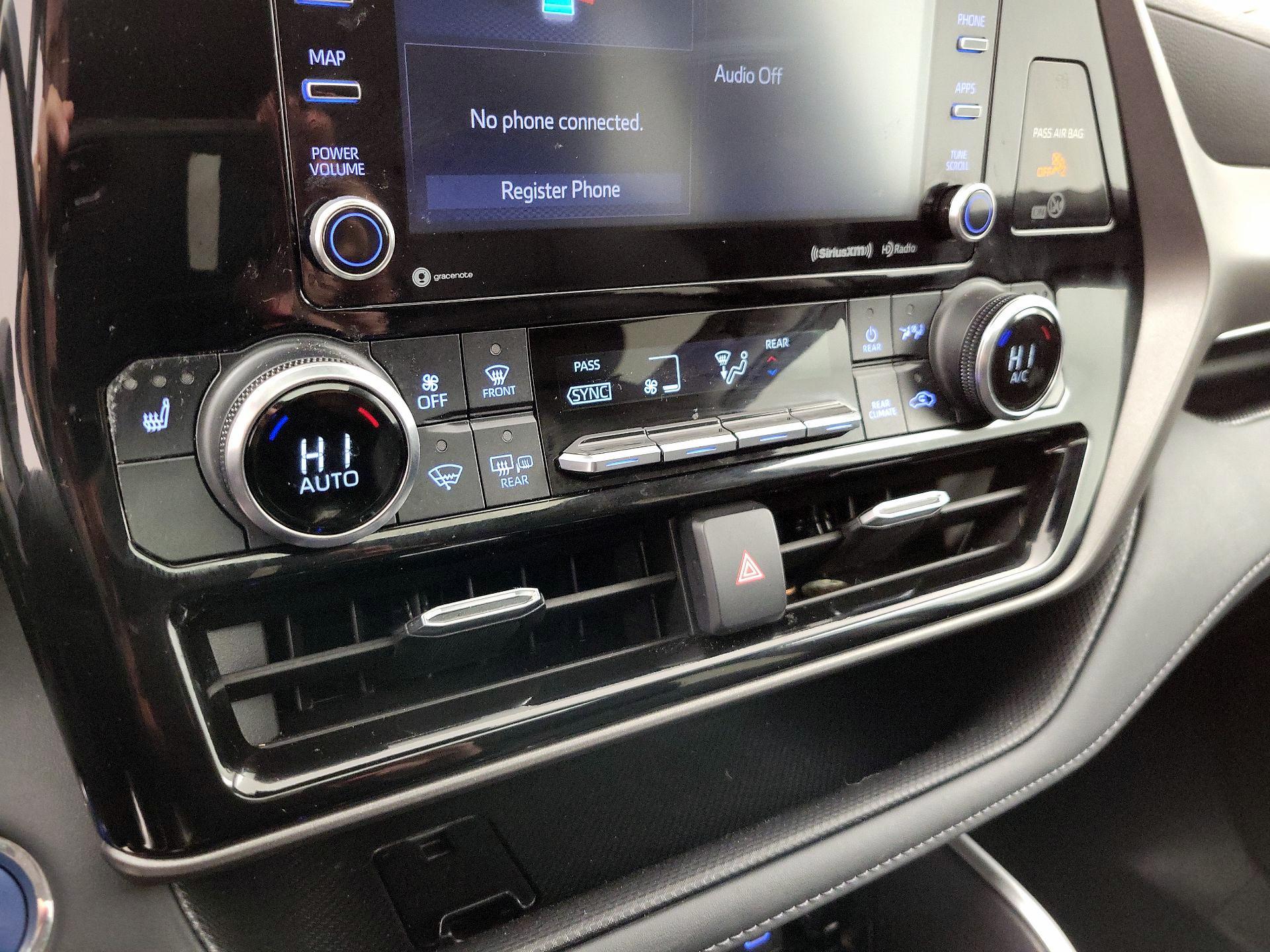 Thumbnail: 2022 Toyota Highlander - 16