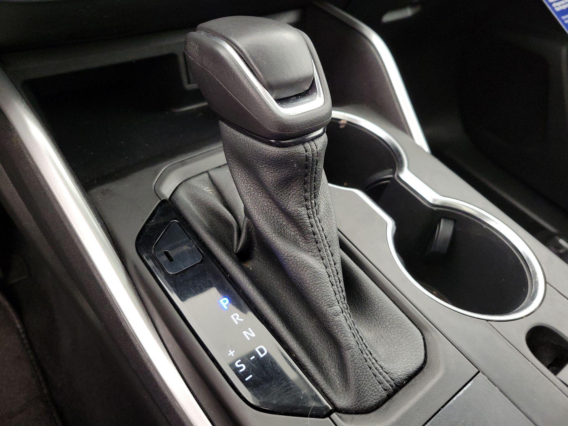 Thumbnail: 2022 Toyota Highlander - 17