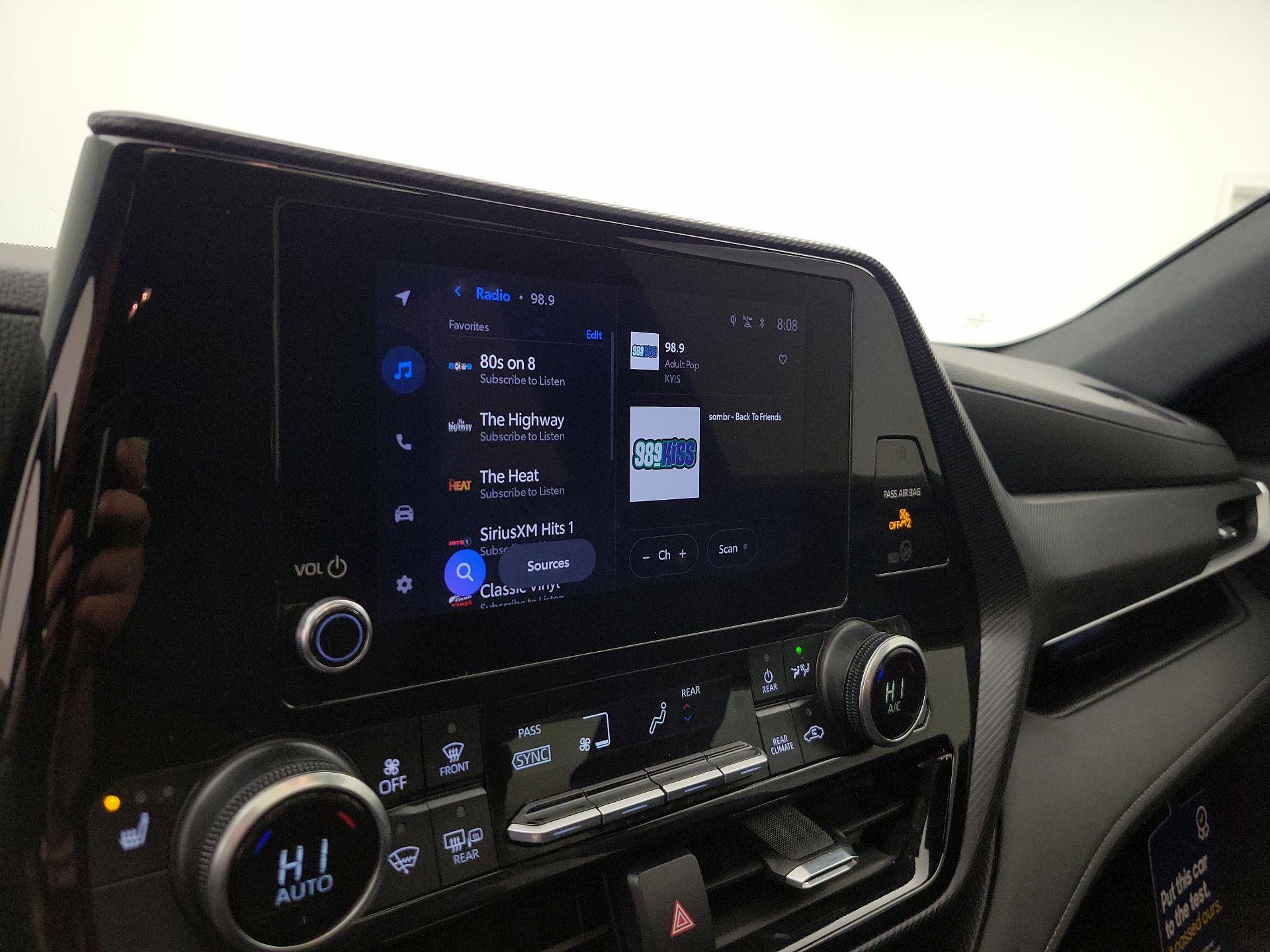 Thumbnail: 2024 Toyota Highlander - 15