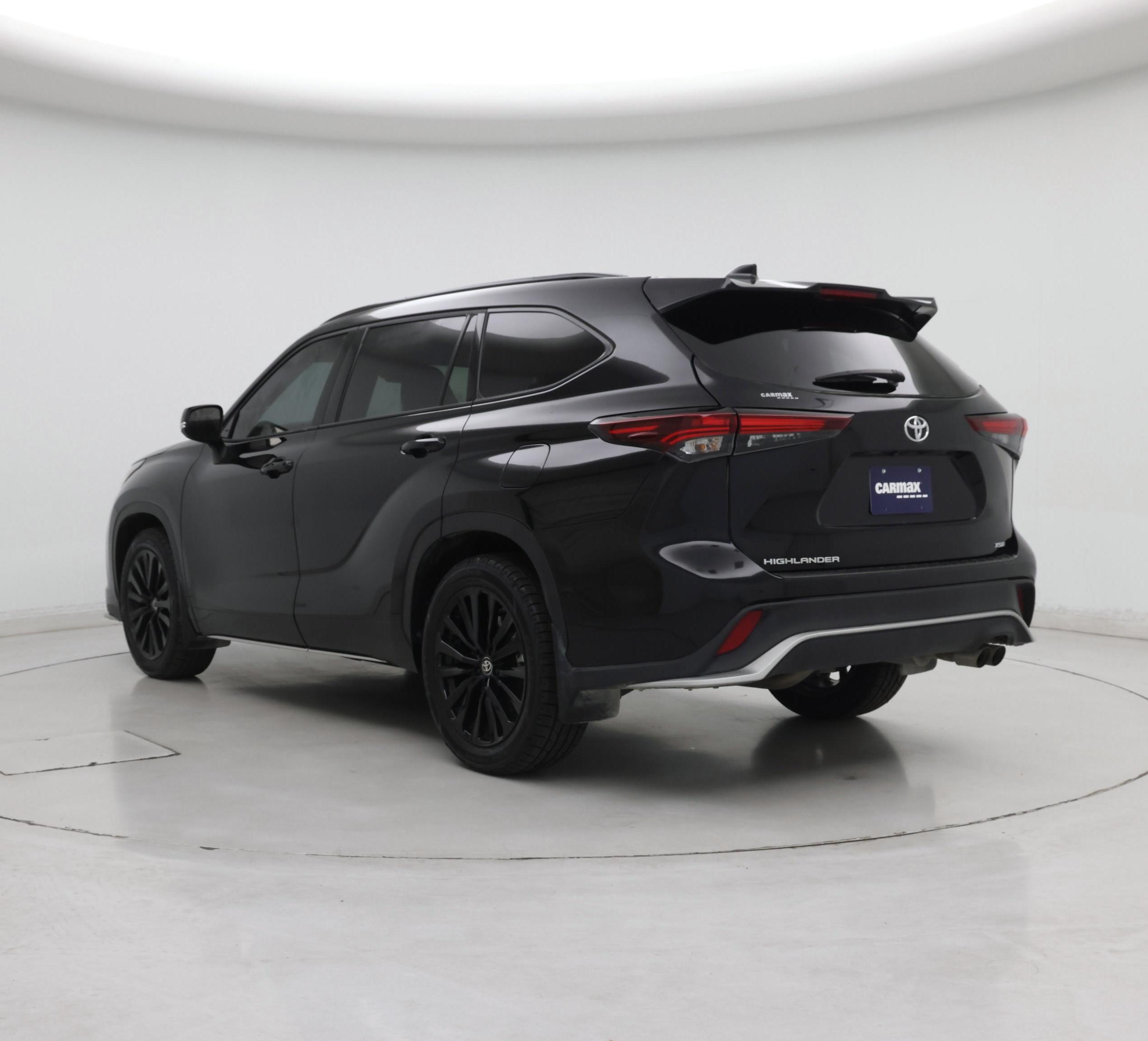 Thumbnail: 2024 Toyota Highlander - 2