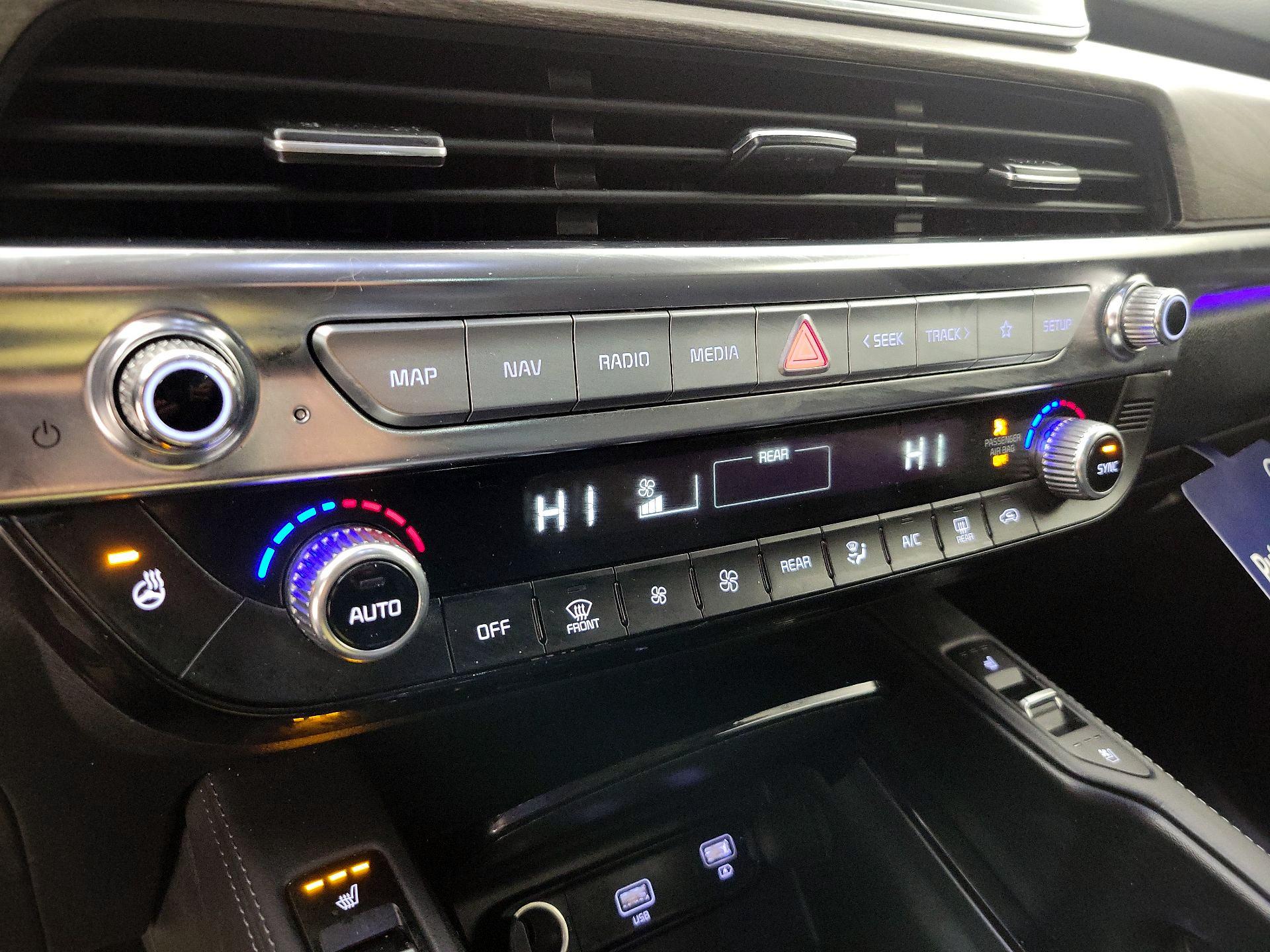 Thumbnail: 2021 Kia Telluride - 16