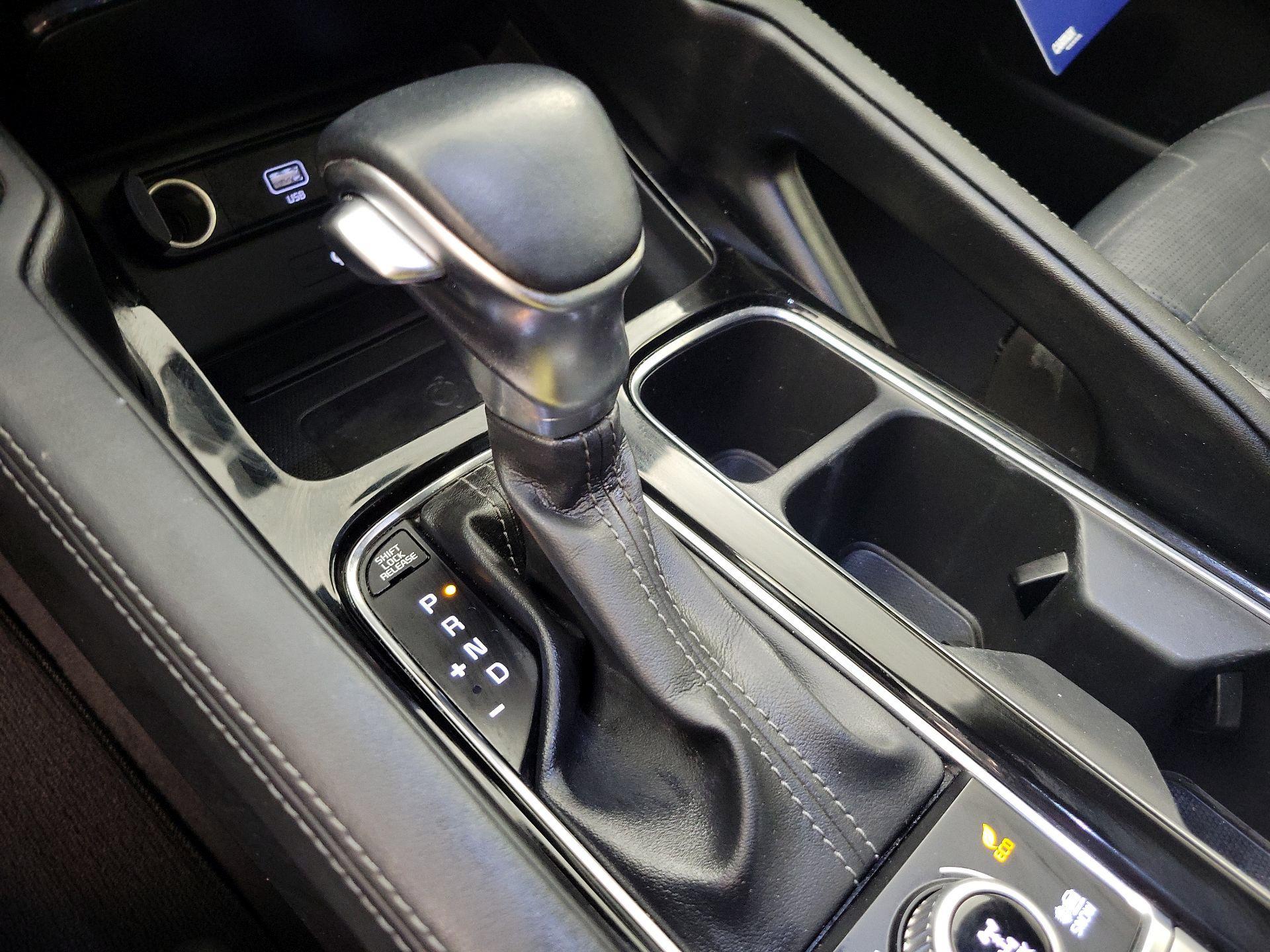 Thumbnail: 2021 Kia Telluride - 17