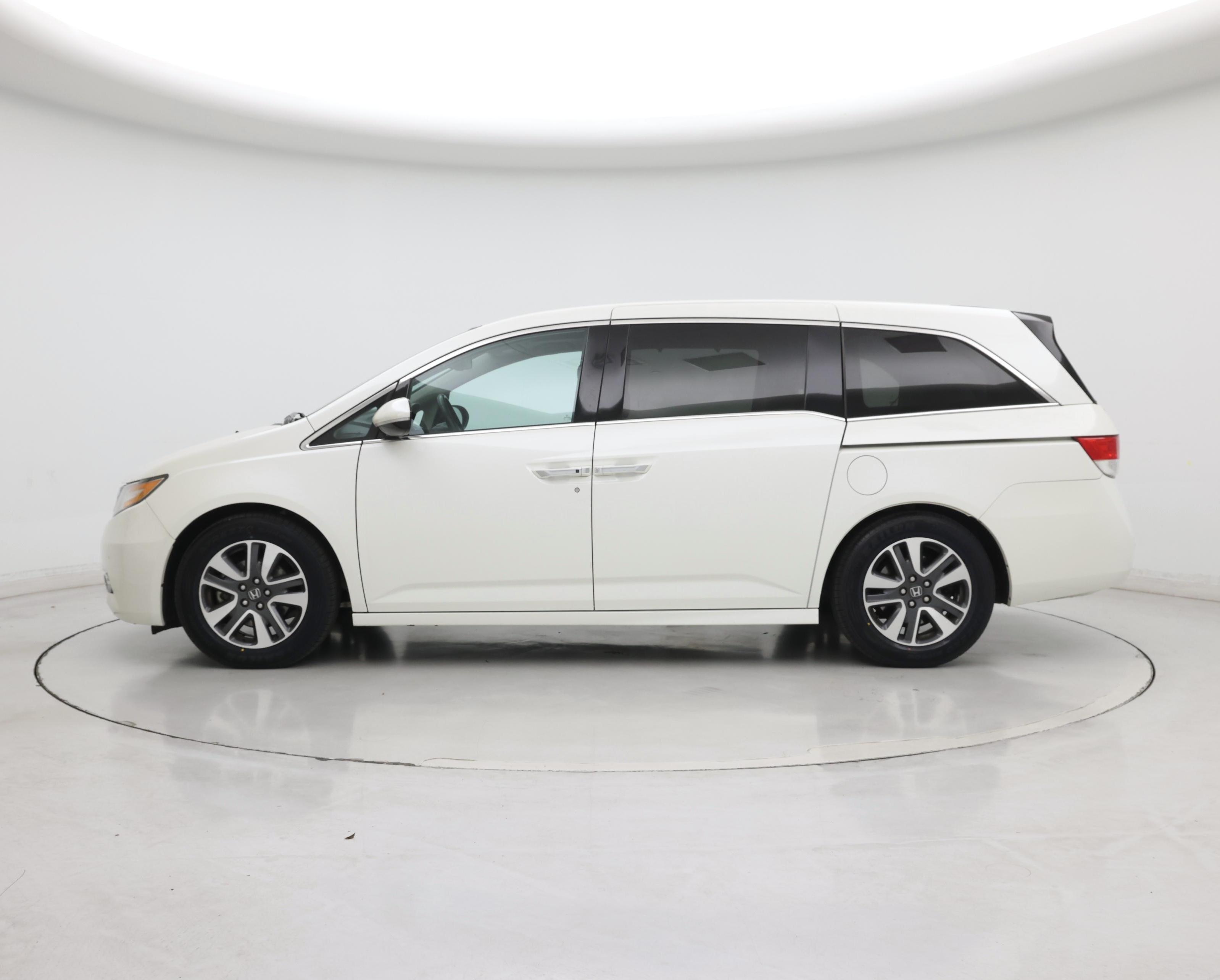 Thumbnail: 2016 Honda Odyssey - 3