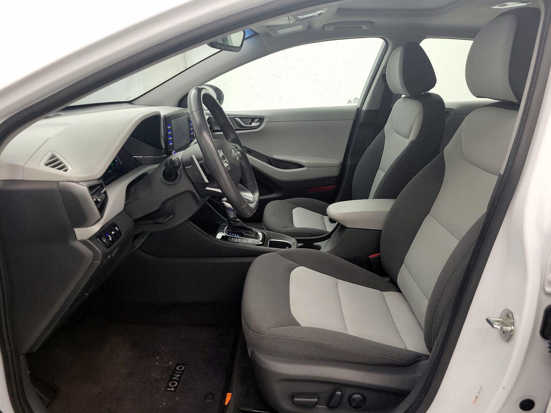 Thumbnail: 2020 Hyundai Ioniq - 11