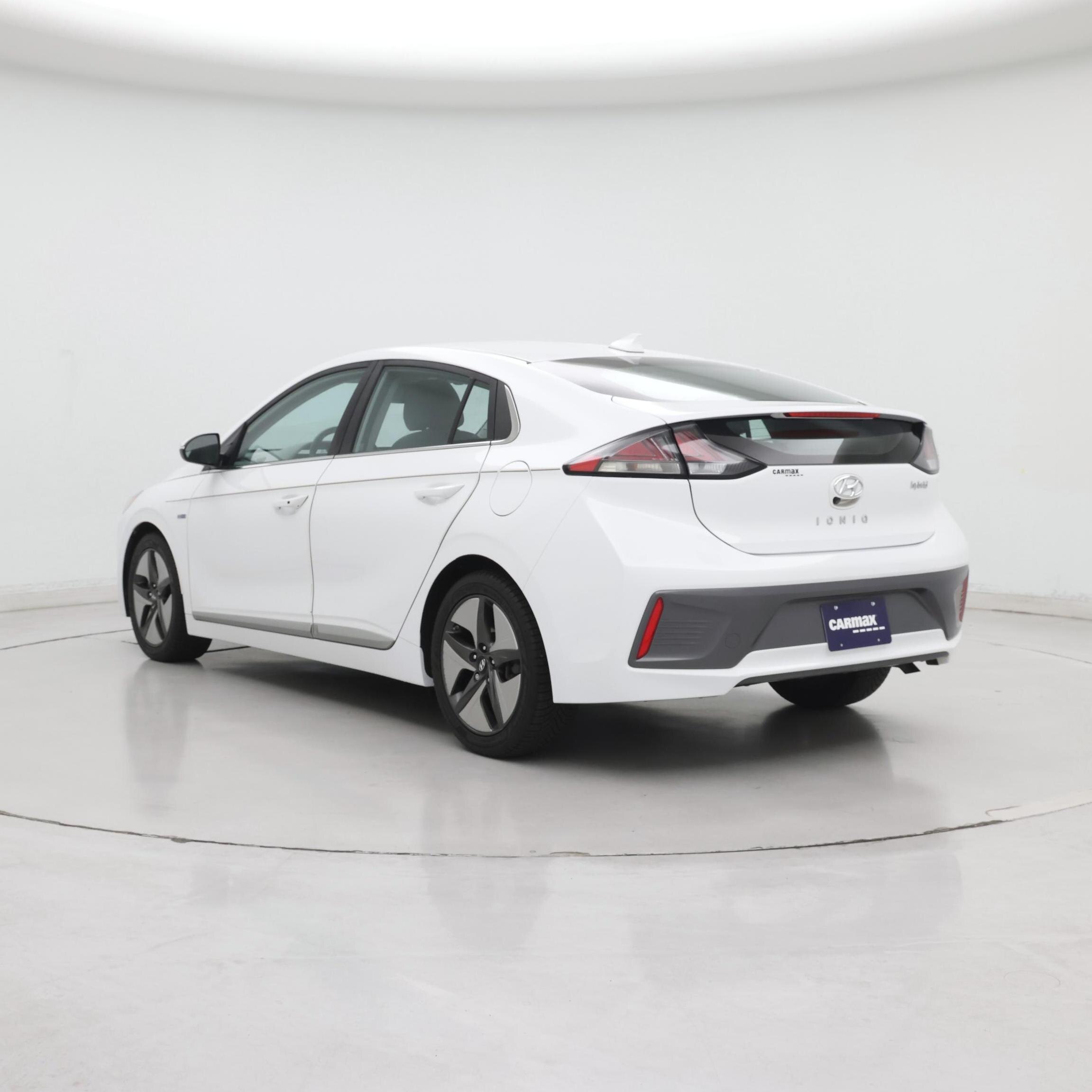 Thumbnail: 2020 Hyundai Ioniq - 2