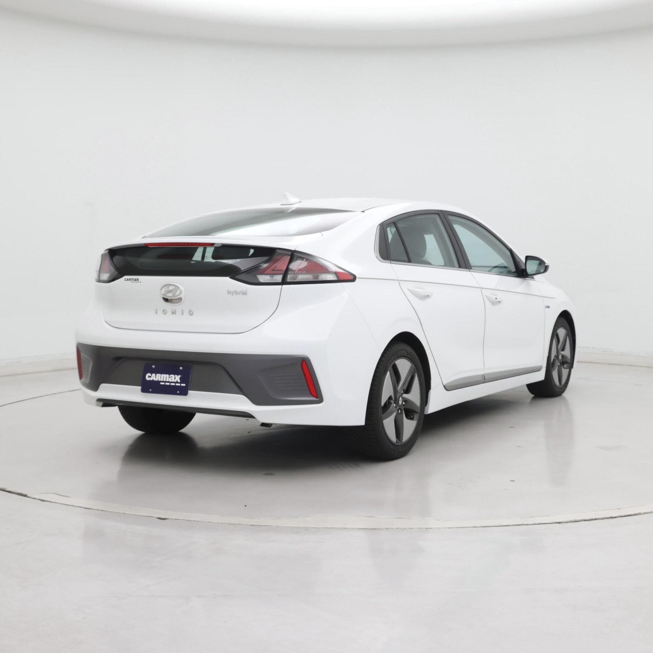 Thumbnail: 2020 Hyundai Ioniq - 8