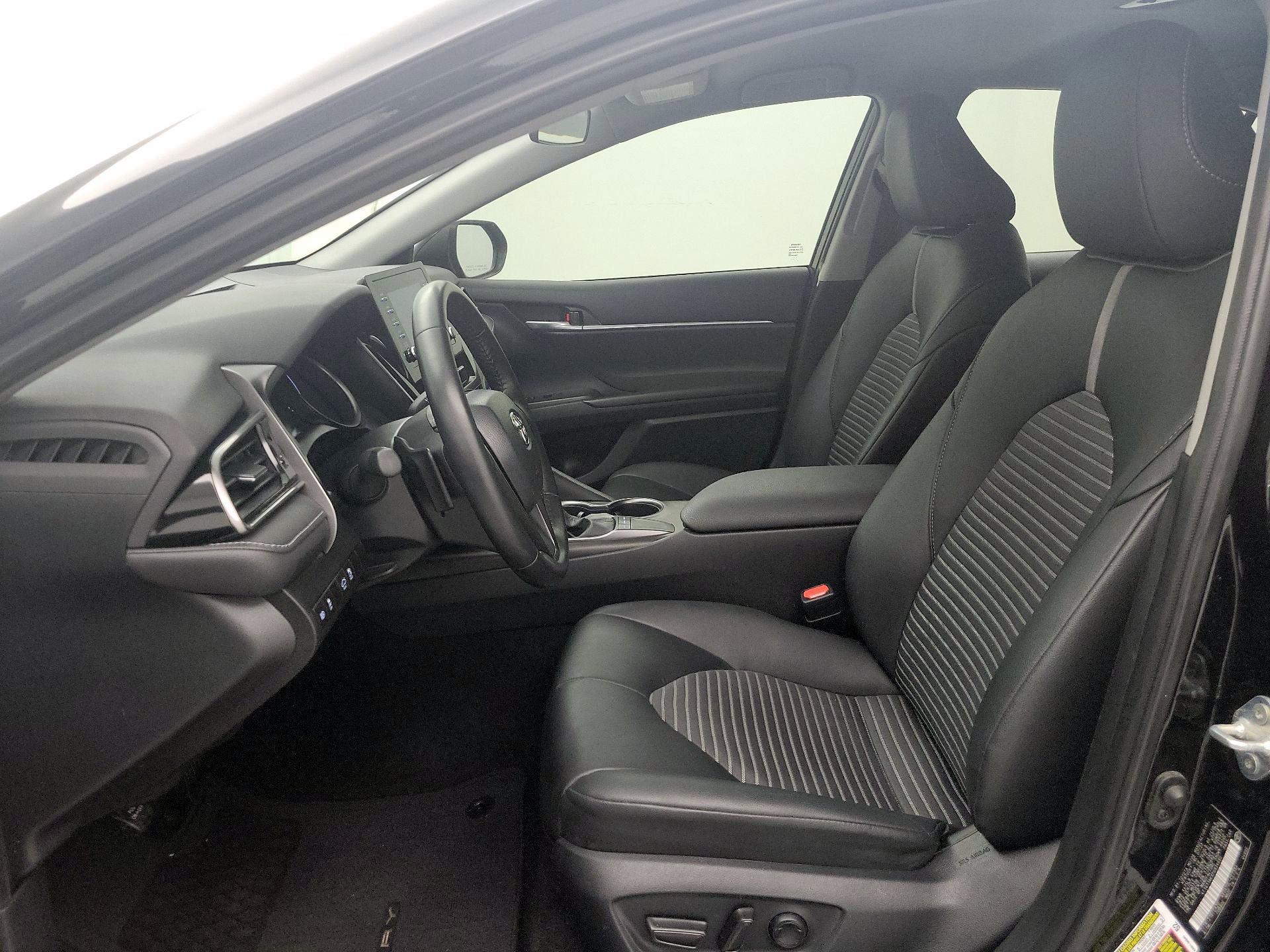 Thumbnail: 2023 Toyota Camry - 11