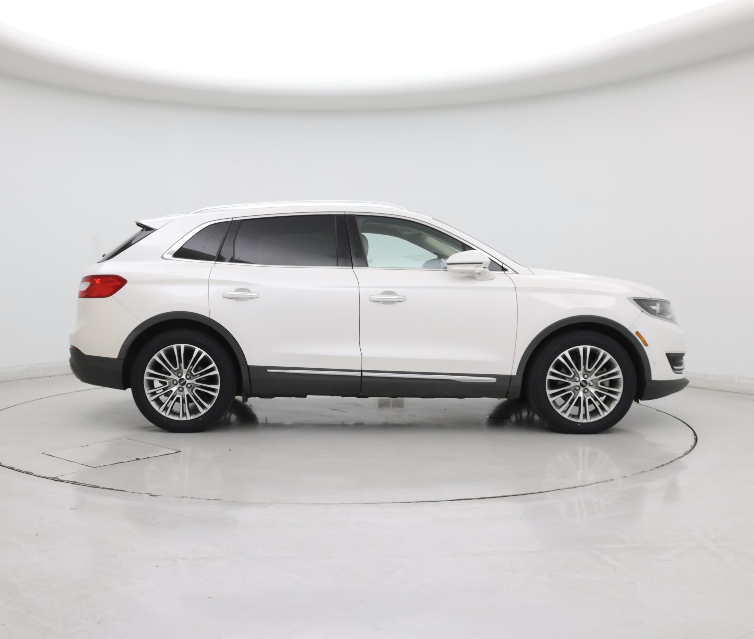 Thumbnail: 2017 Lincoln MKX - 7