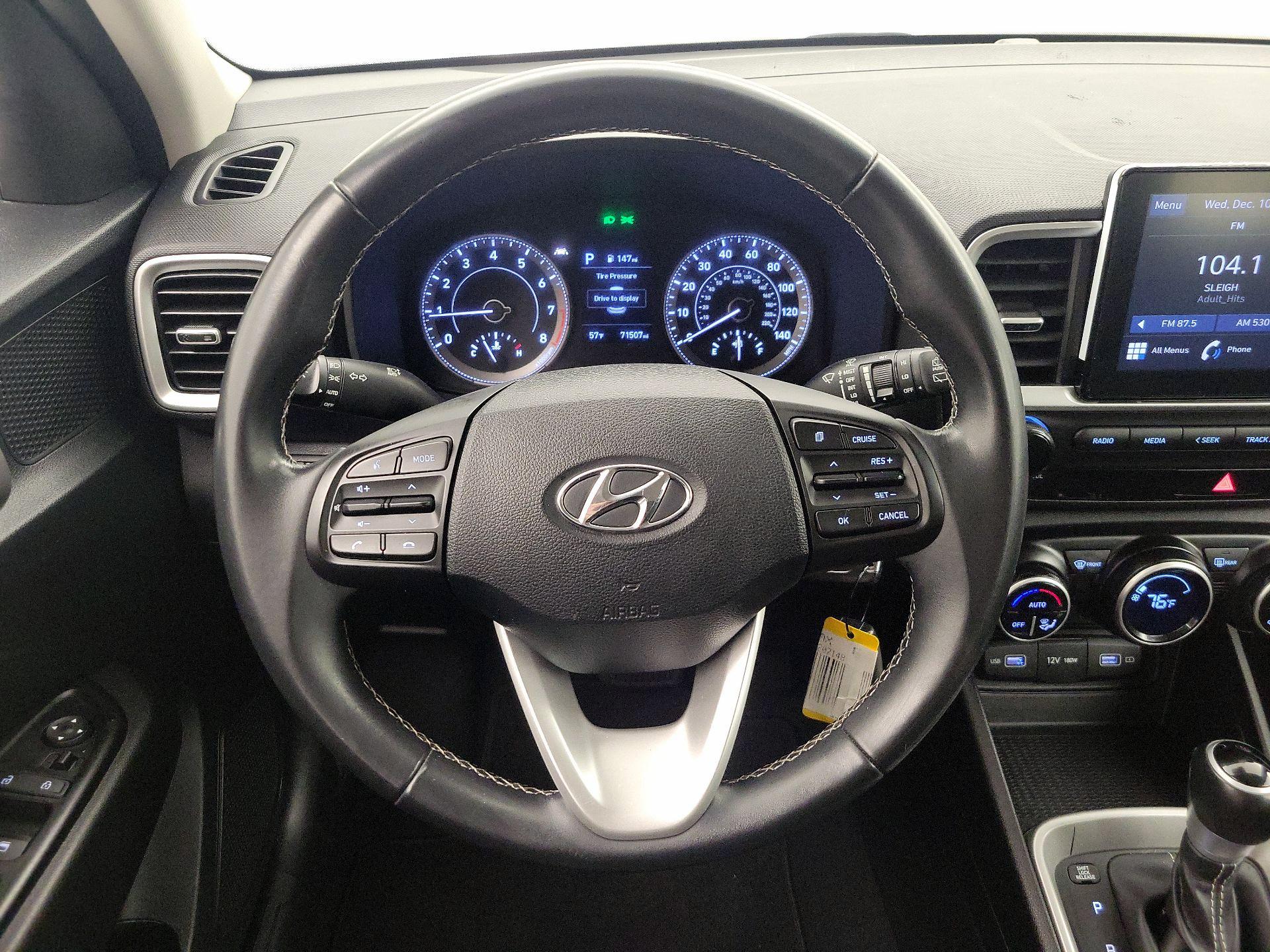 Thumbnail: 2022 Hyundai Venue - 10