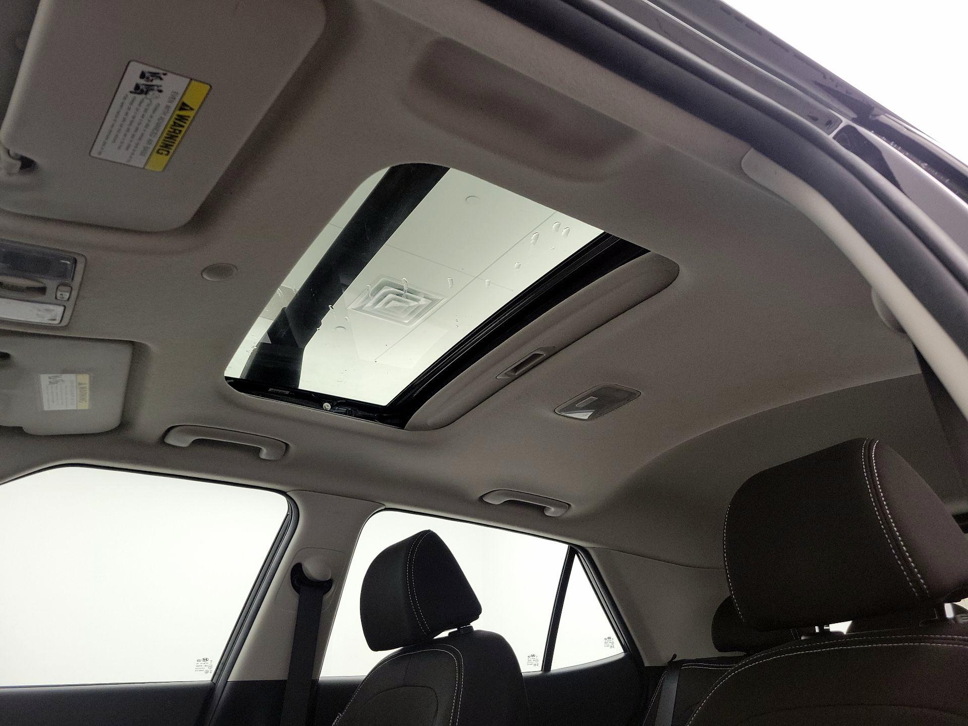 Thumbnail: 2022 Hyundai Venue - 19