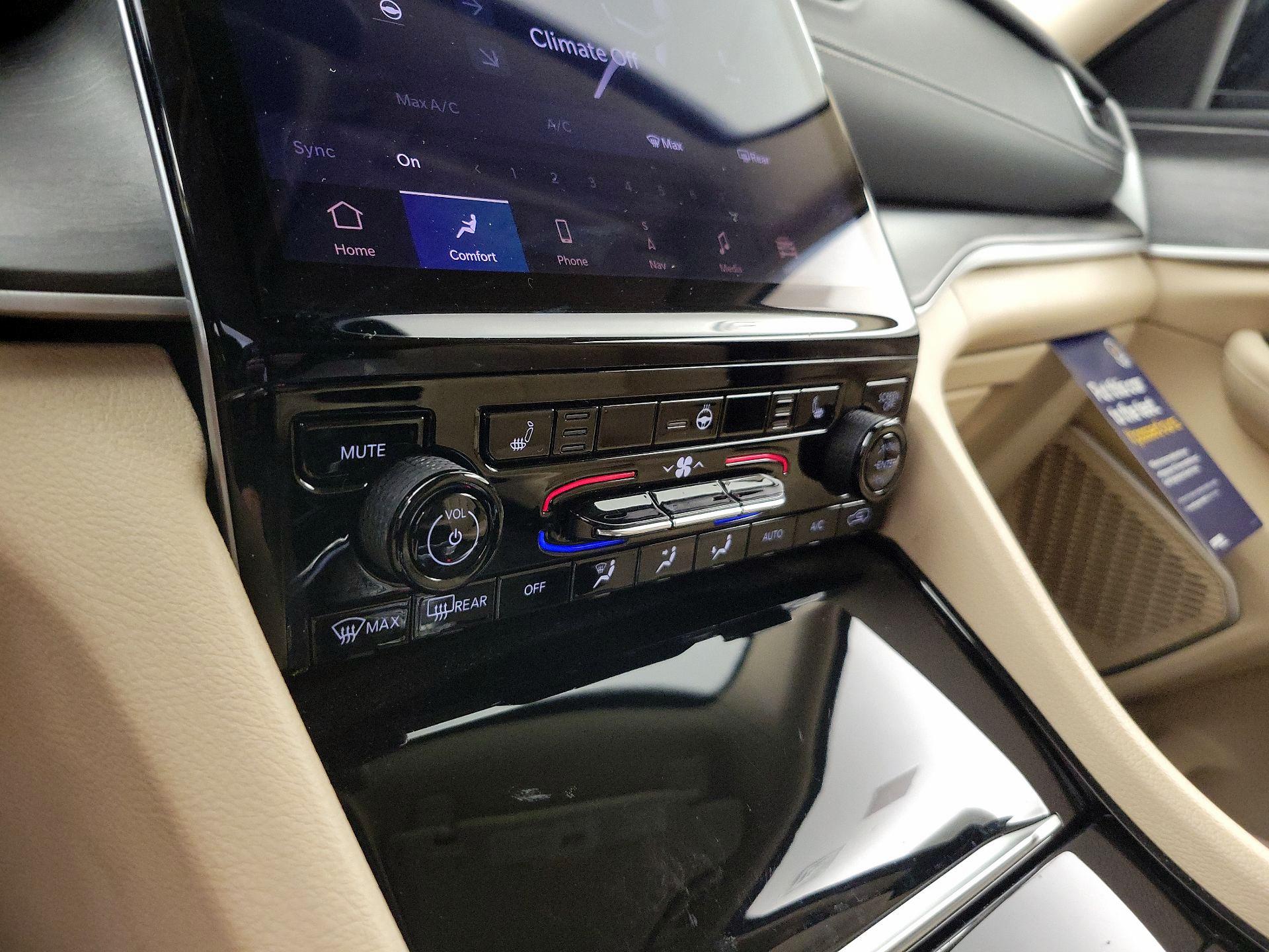 Thumbnail: 2022 Jeep Grand Cherokee L - 17