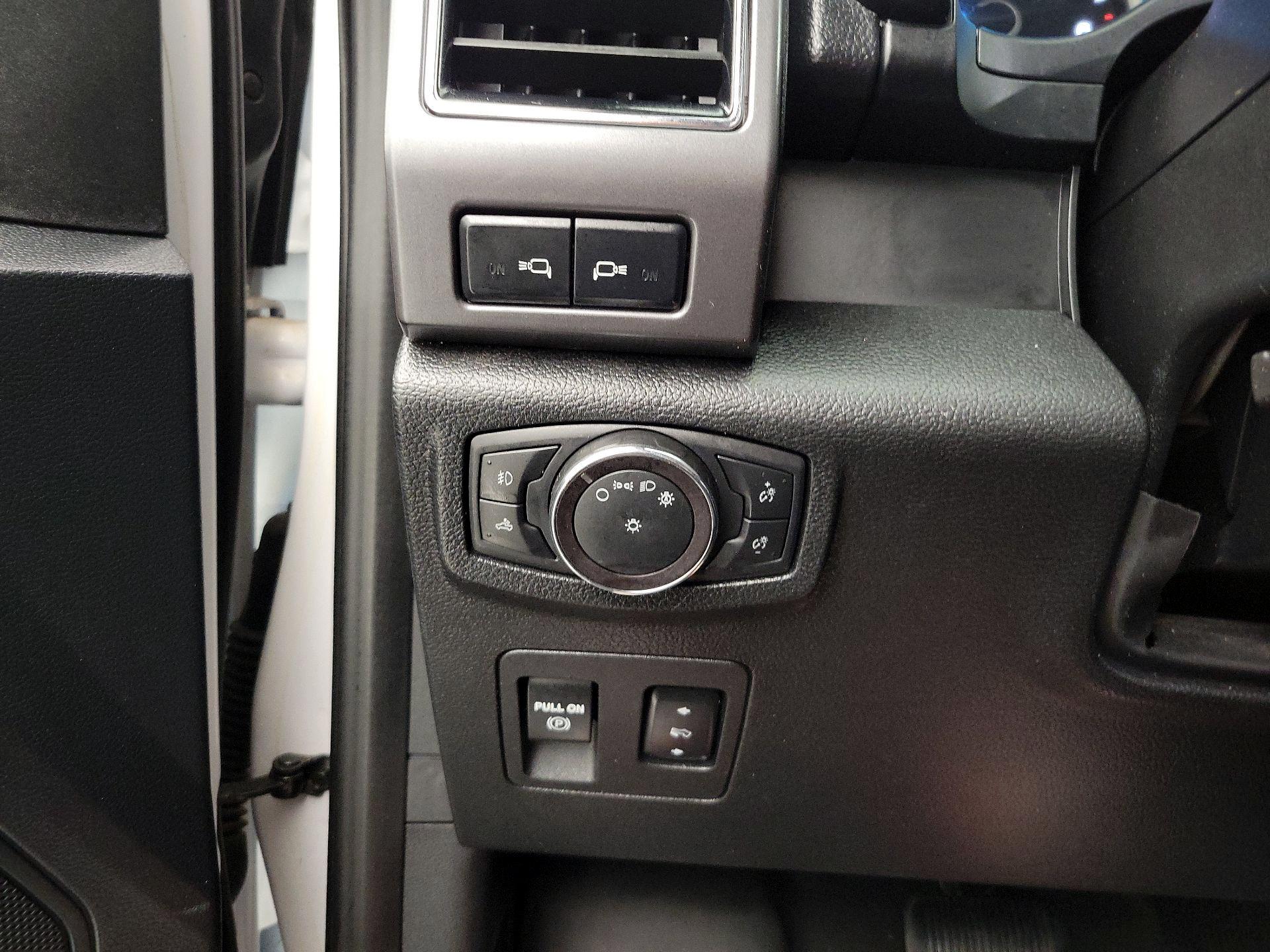 Thumbnail: 2019 Ford F-150 - 13