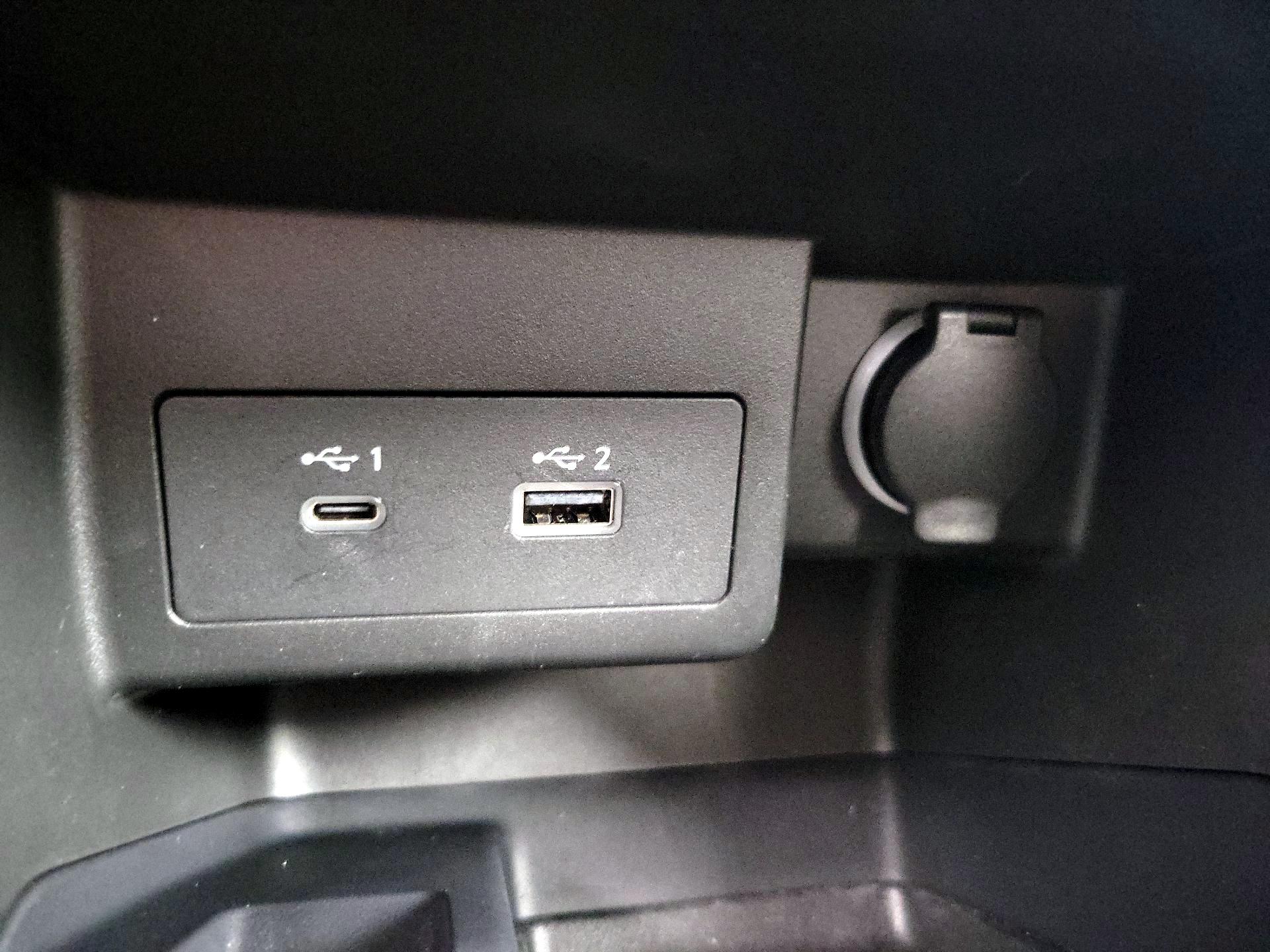 Thumbnail: 2022 Nissan Kicks - 17