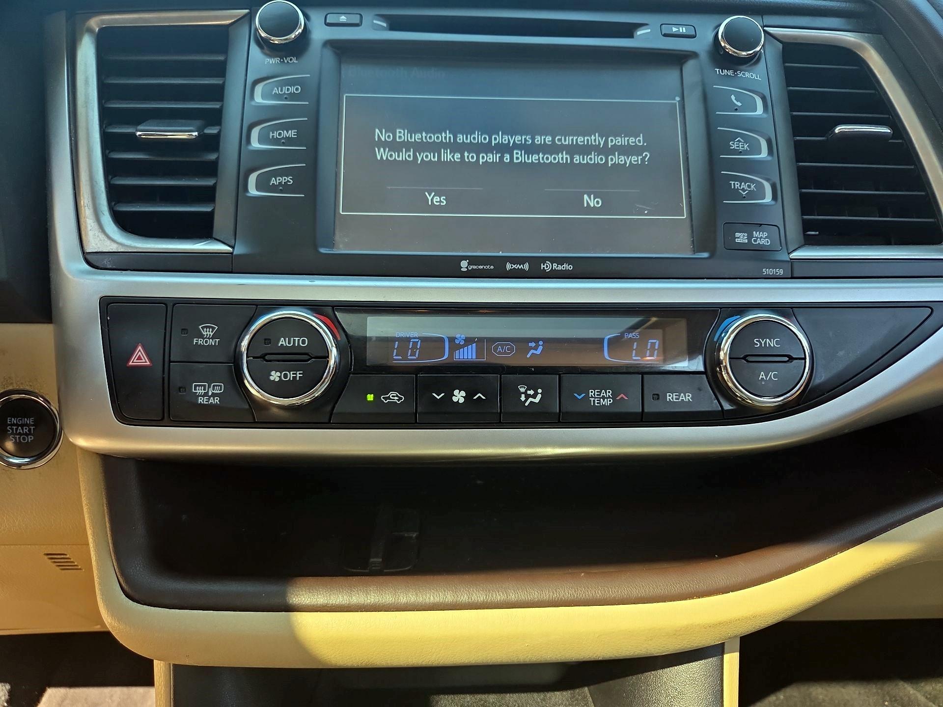 Thumbnail: 2016 Toyota Highlander - 15