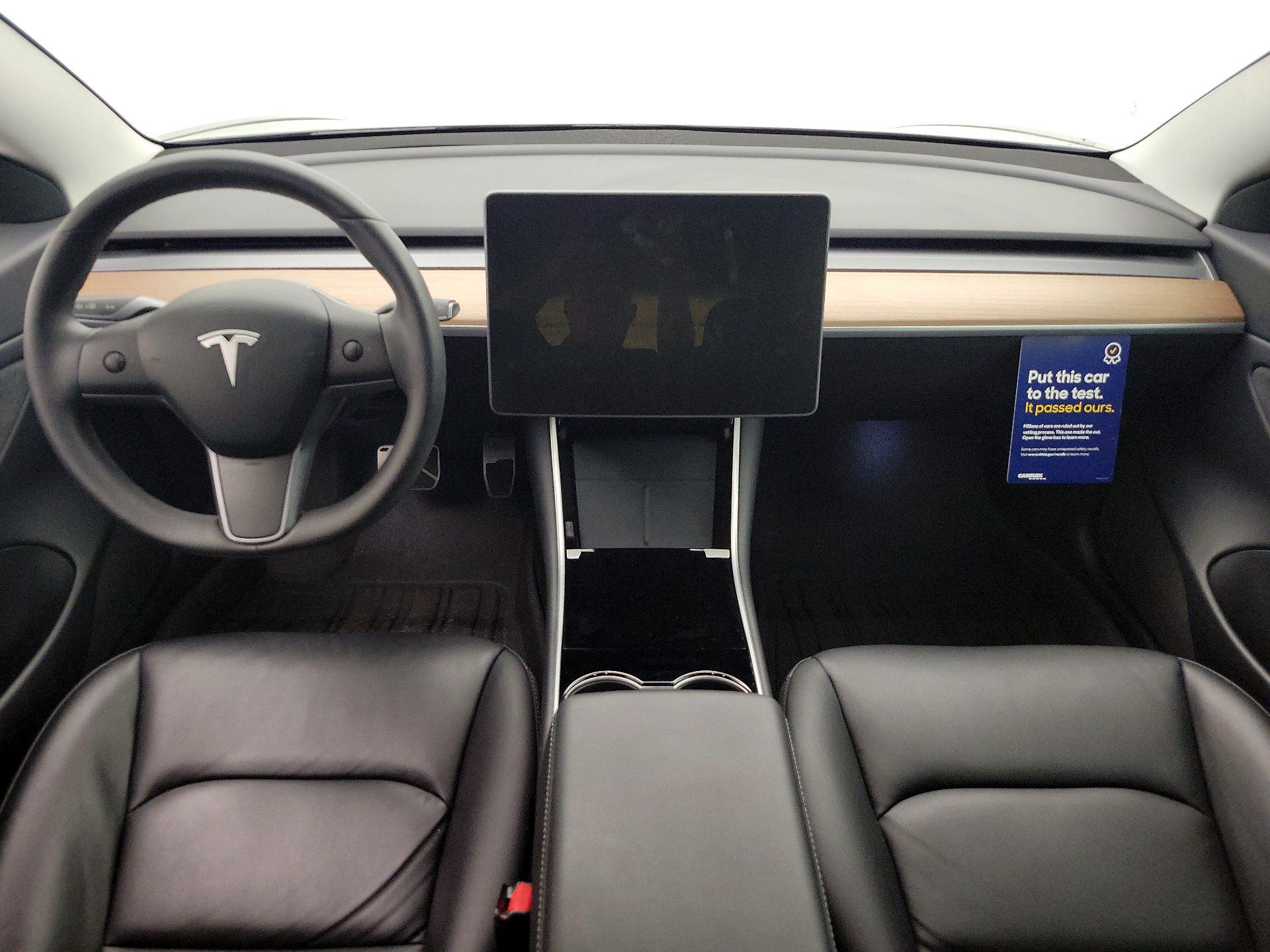 Thumbnail: 2020 Tesla Model 3 - 9