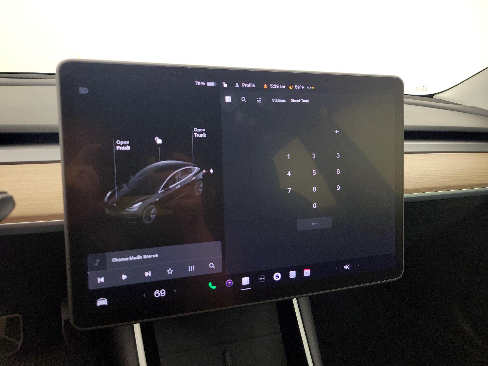 Thumbnail: 2020 Tesla Model 3 - 15