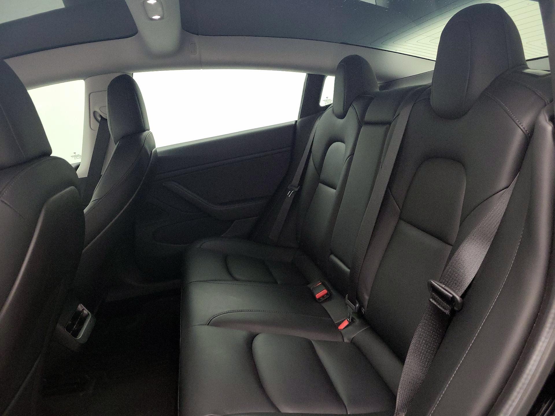 Thumbnail: 2020 Tesla Model 3 - 20