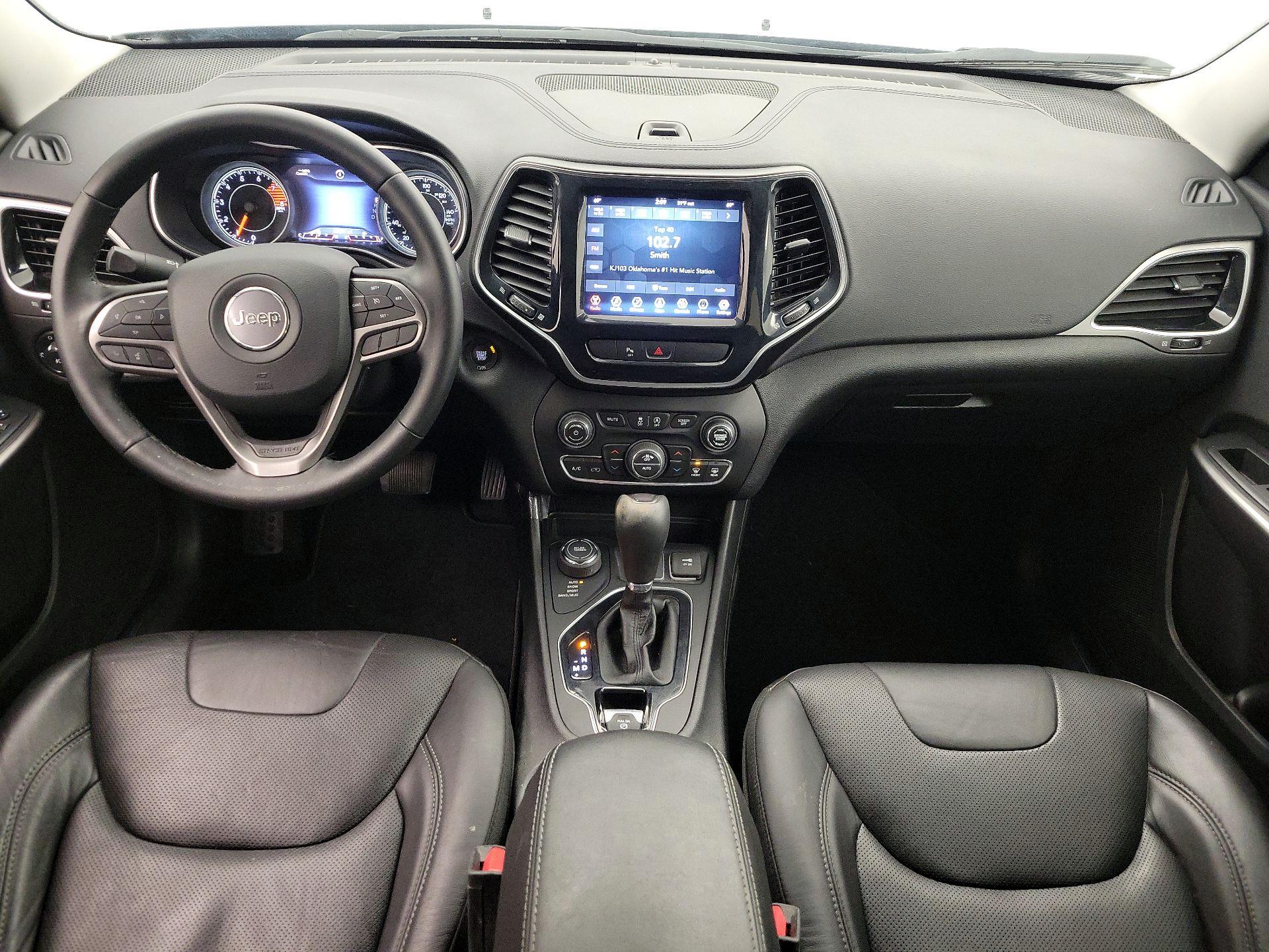 Thumbnail: 2020 Jeep Cherokee - 9