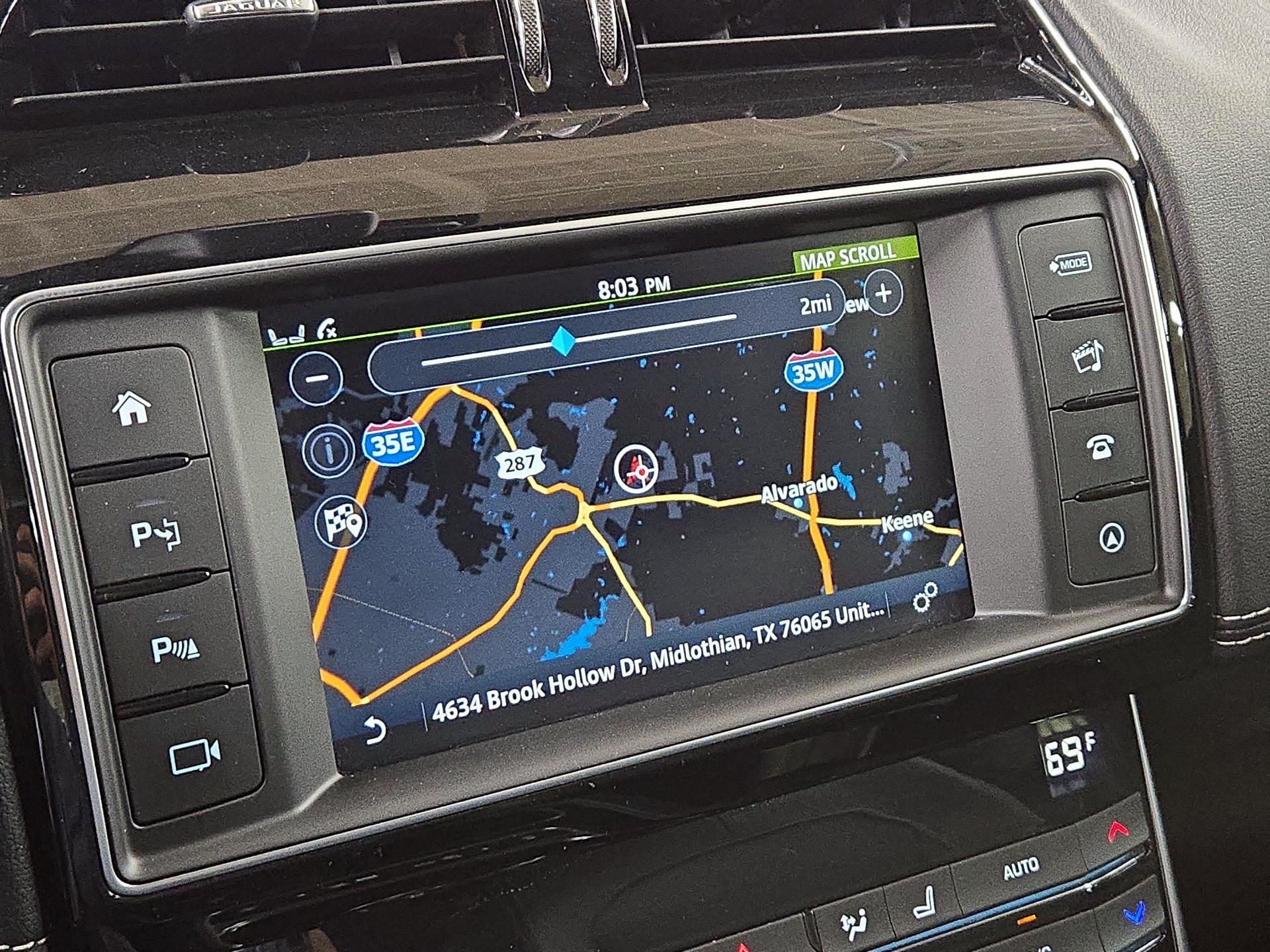 Thumbnail: 2018 Jaguar XE - 14