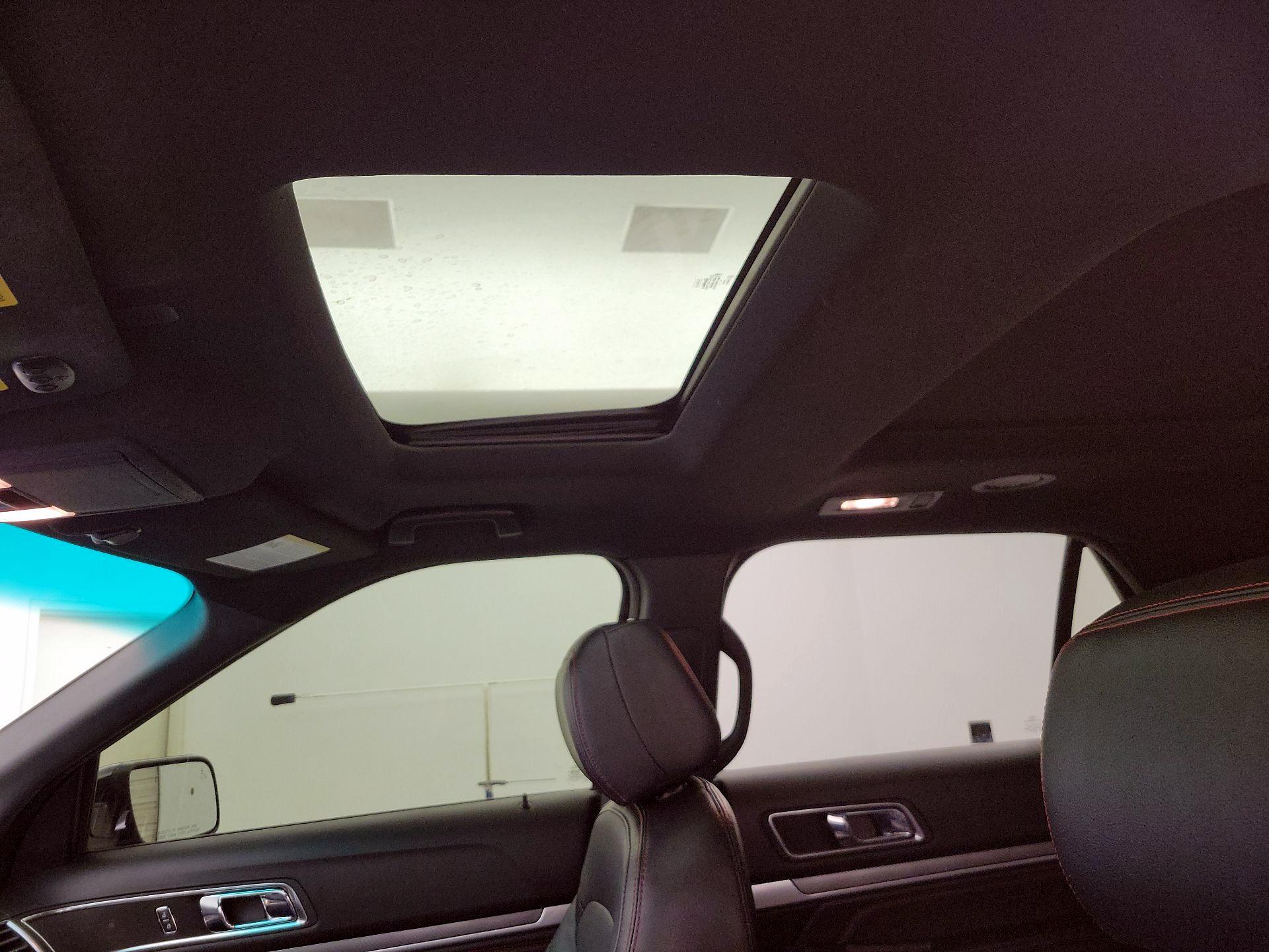 Thumbnail: 2017 Ford Explorer - 20